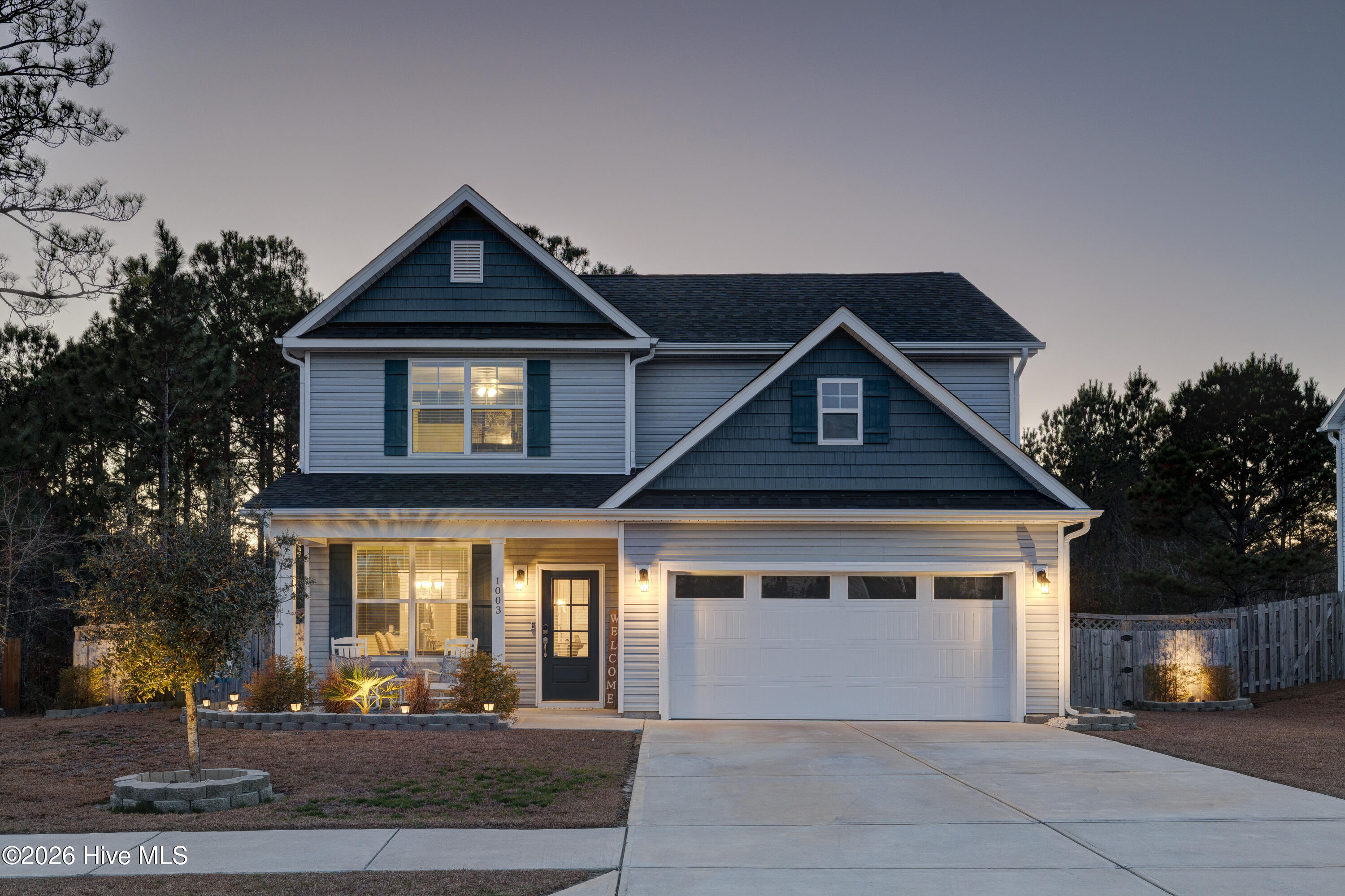 100548256 | Photo 41