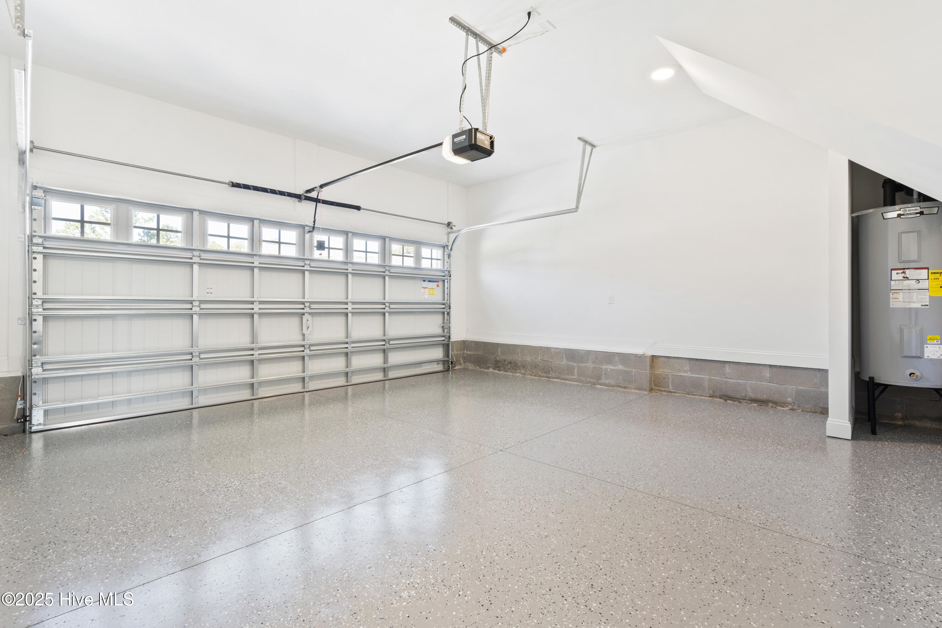 100517752 | Photo 31