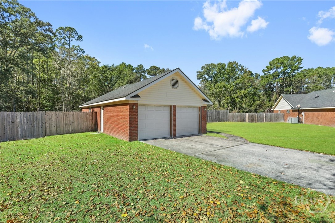 Homes for sale in Guyton, GA | 138 Hawthorne Dr, Guyton, GA 31312 | MLS# SA341763