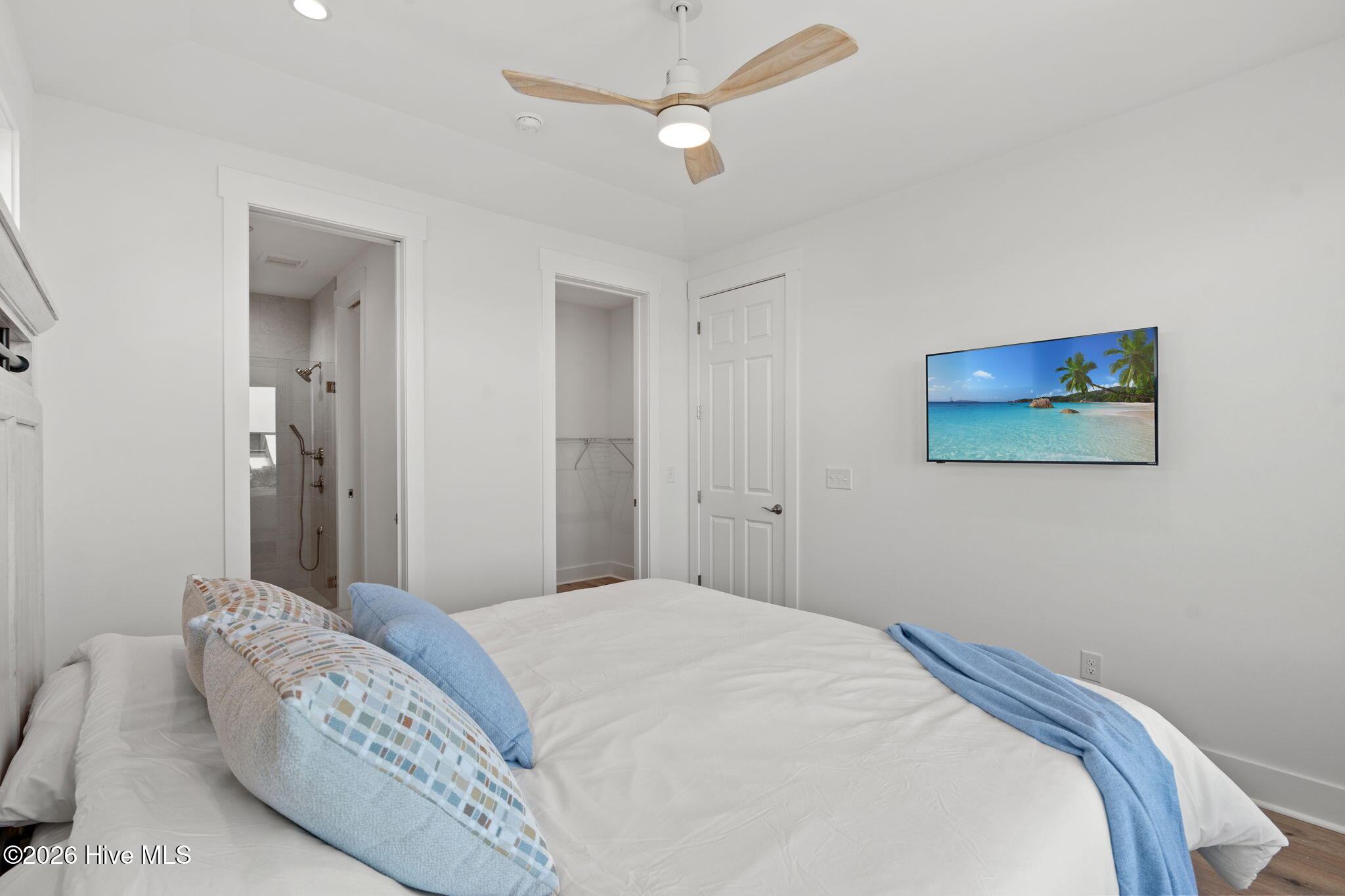 100554588 | Photo 20