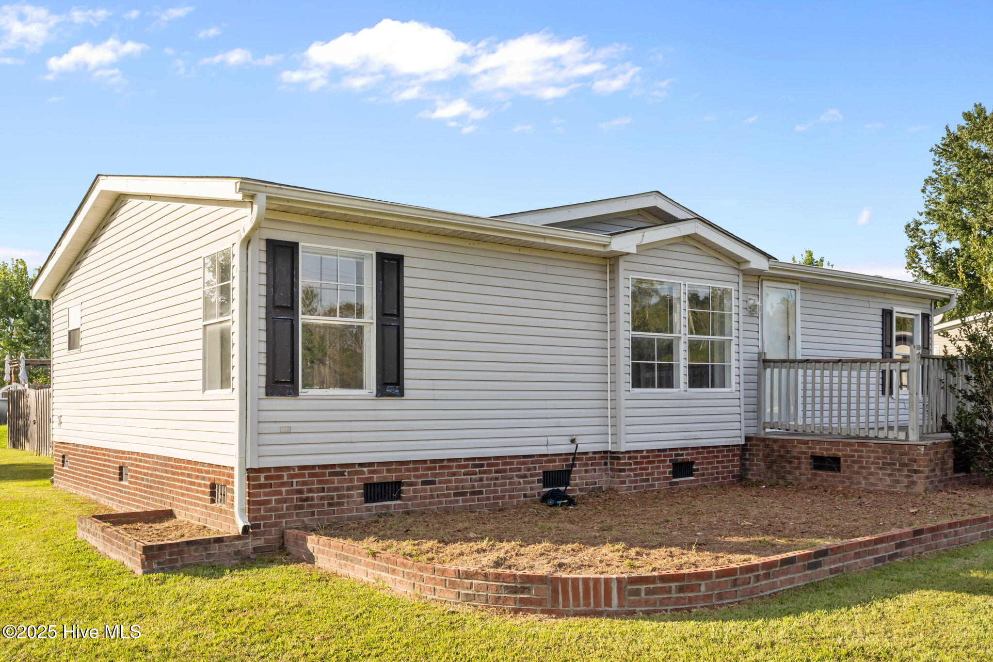 1257 Old 30 Road, Maysville, NC 28555 – photo 2: 2