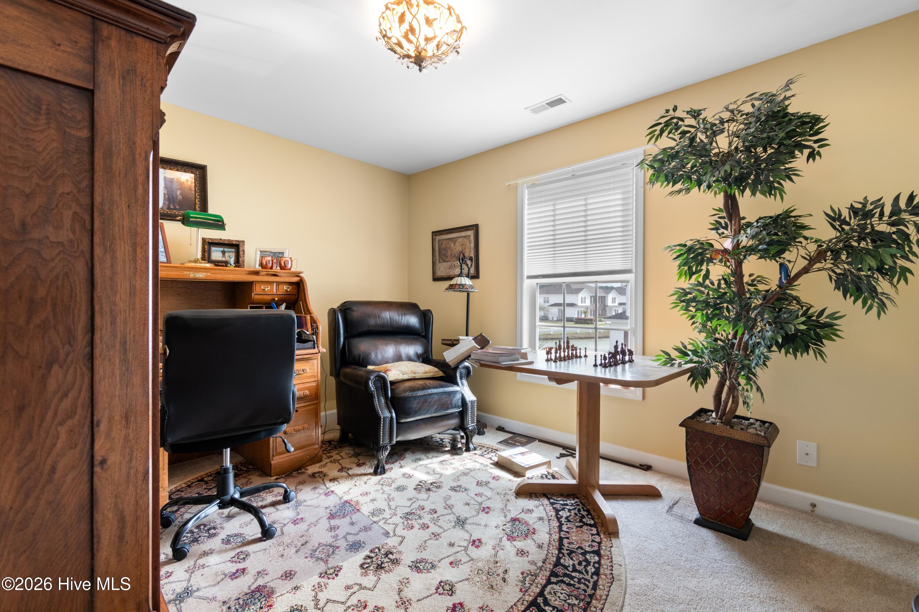 100560403 | Photo 23