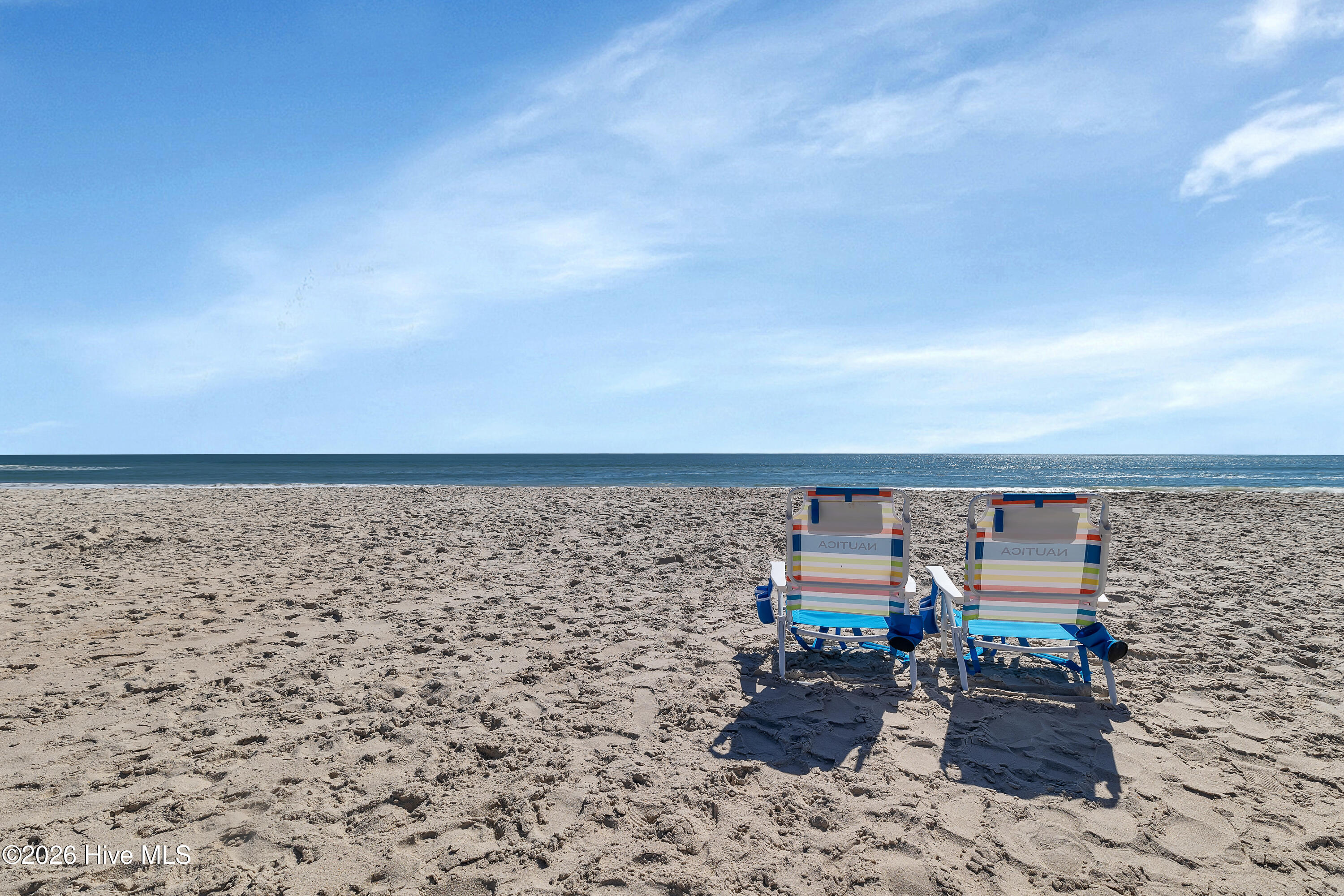 100548009 | Photo 45