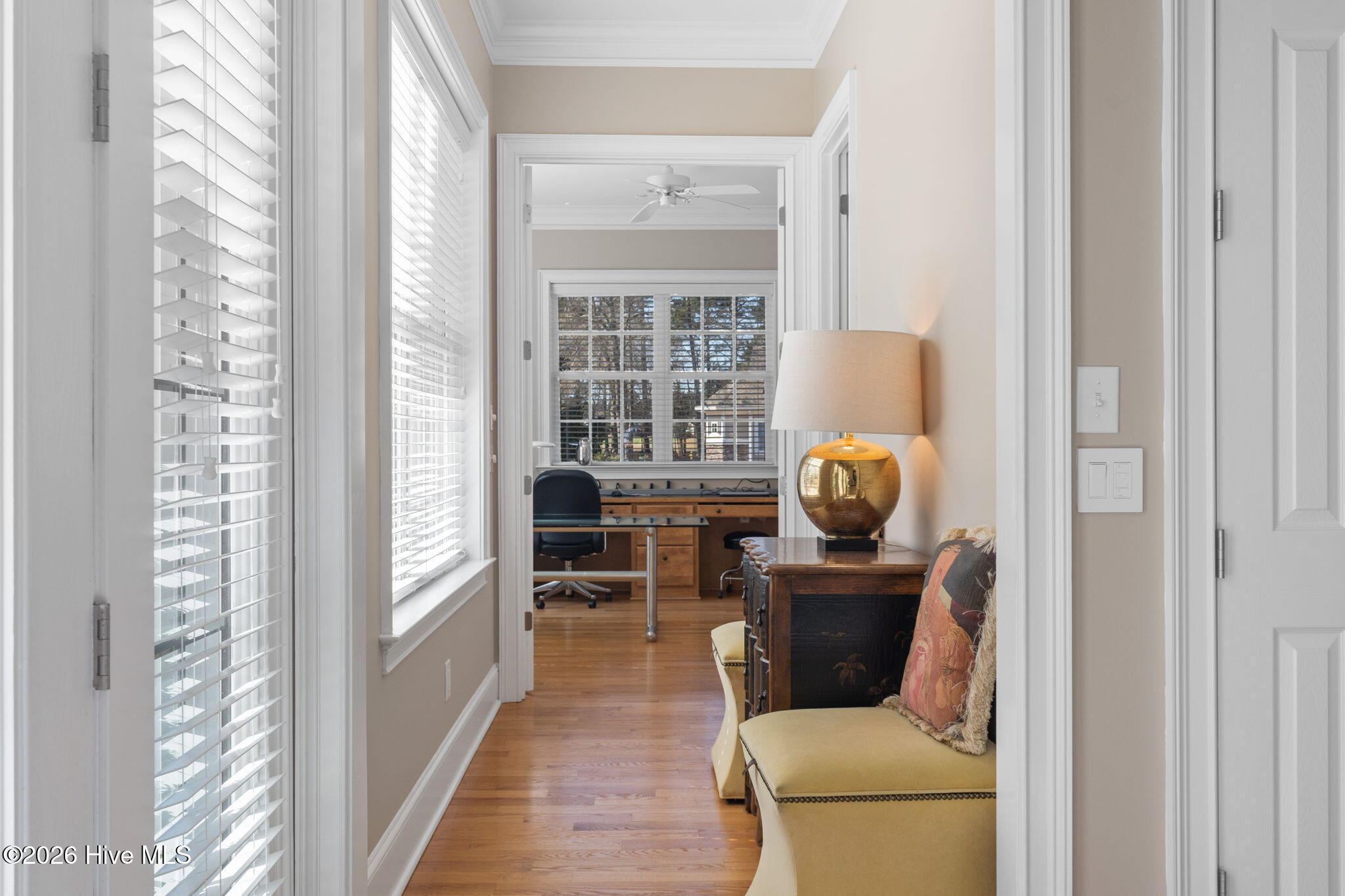 100559683 | Photo 40