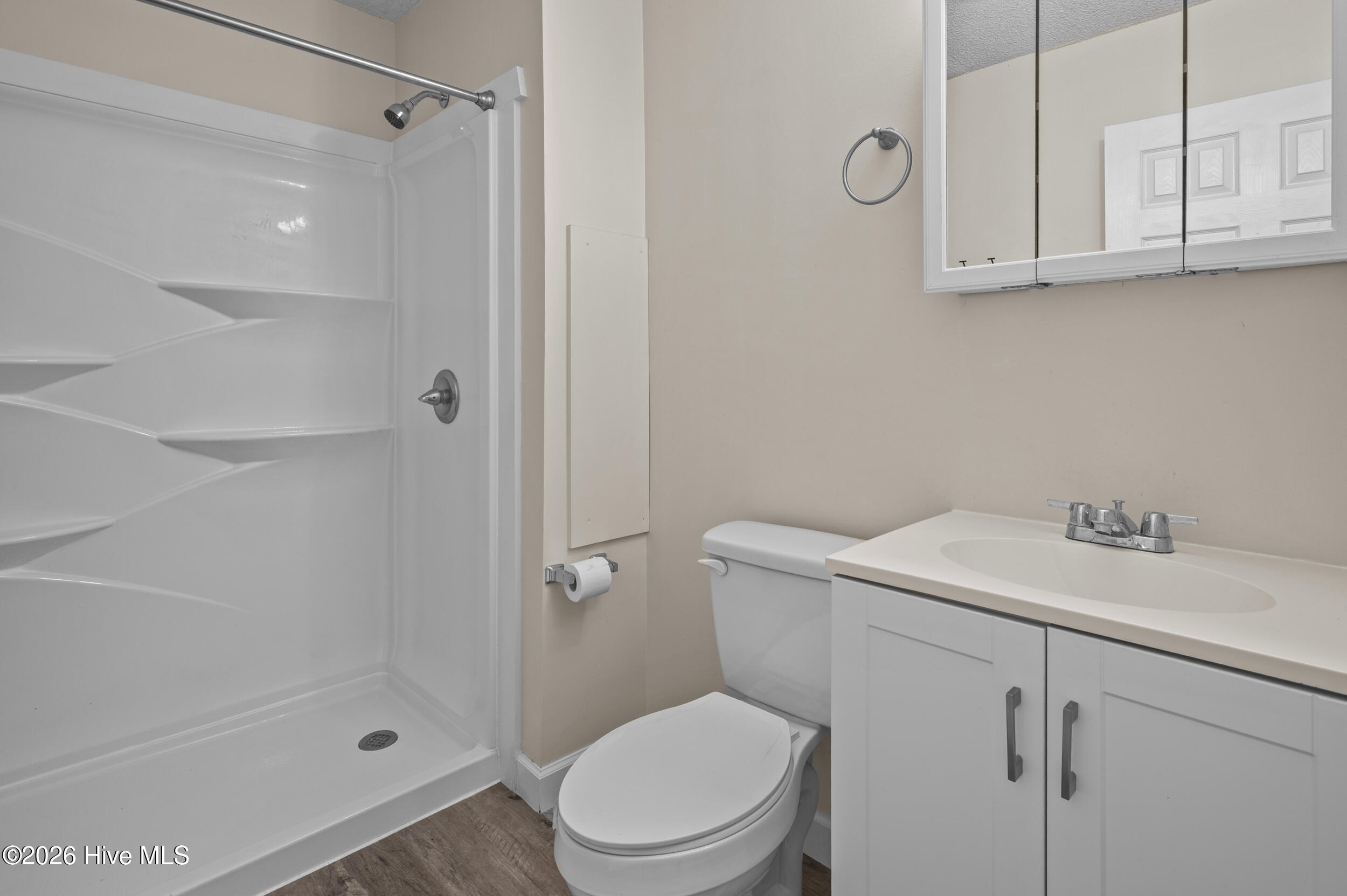 100564670 | Photo 23