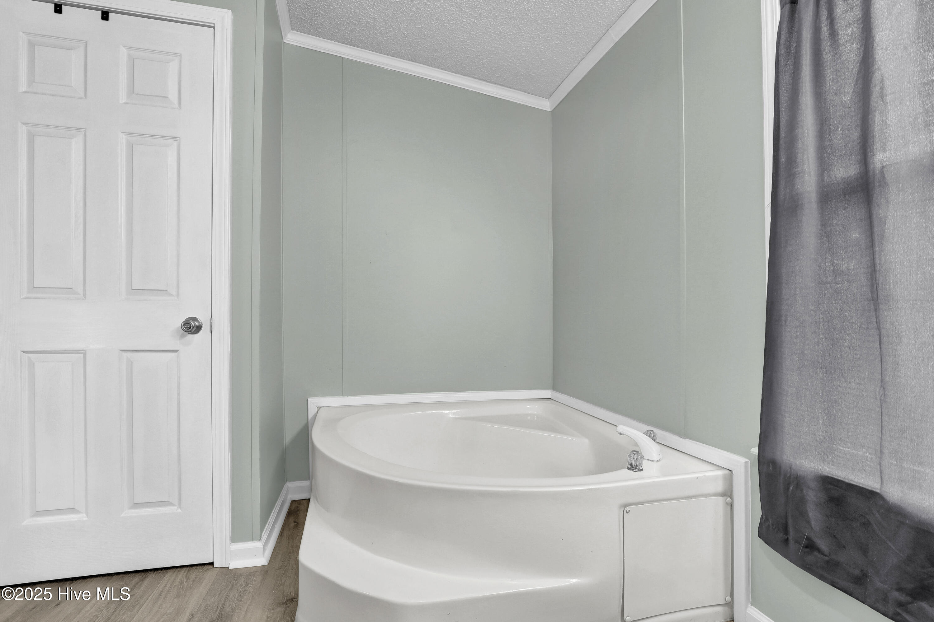 100550693 | Photo 20