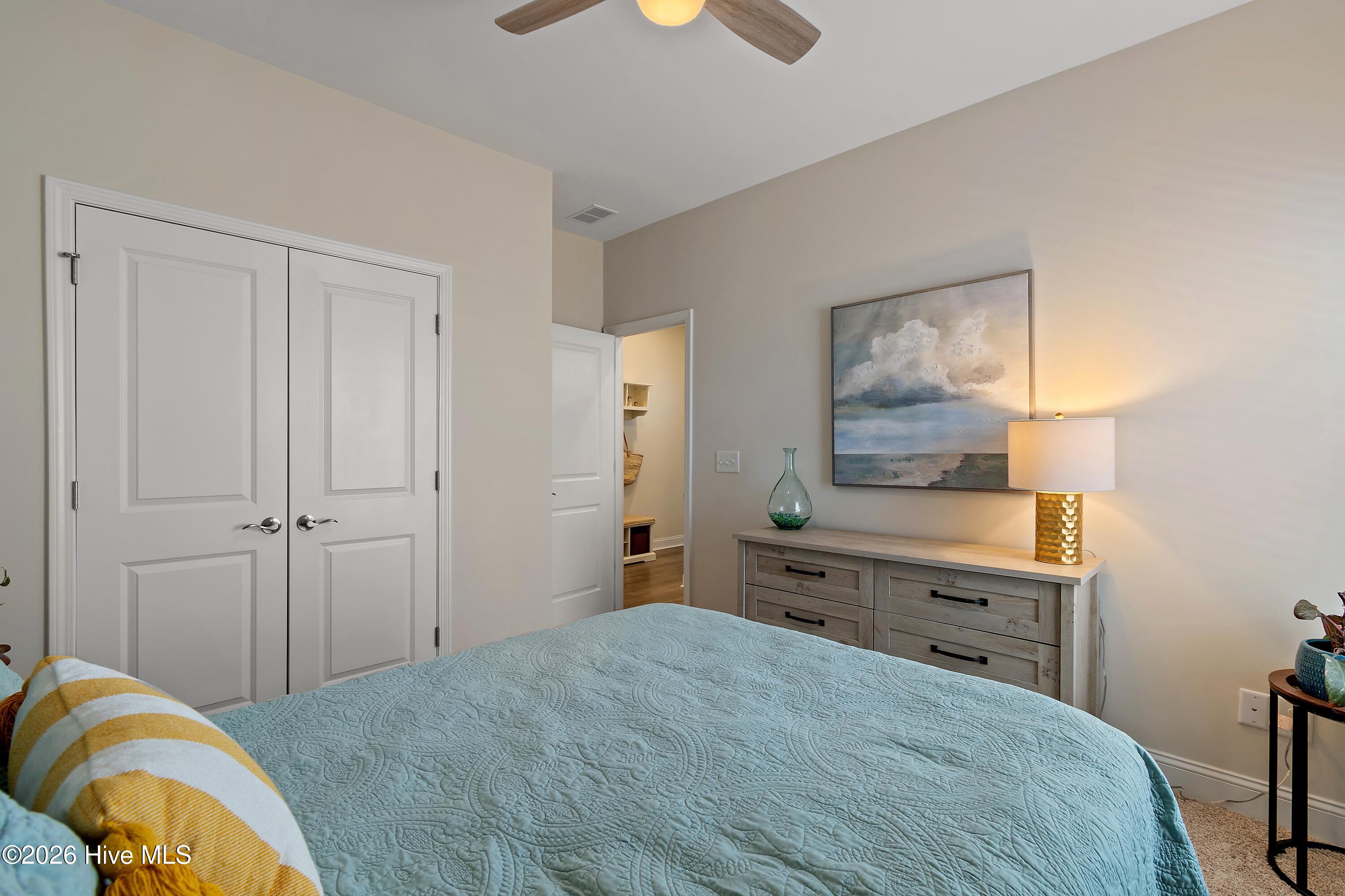 100555351 | Photo 22