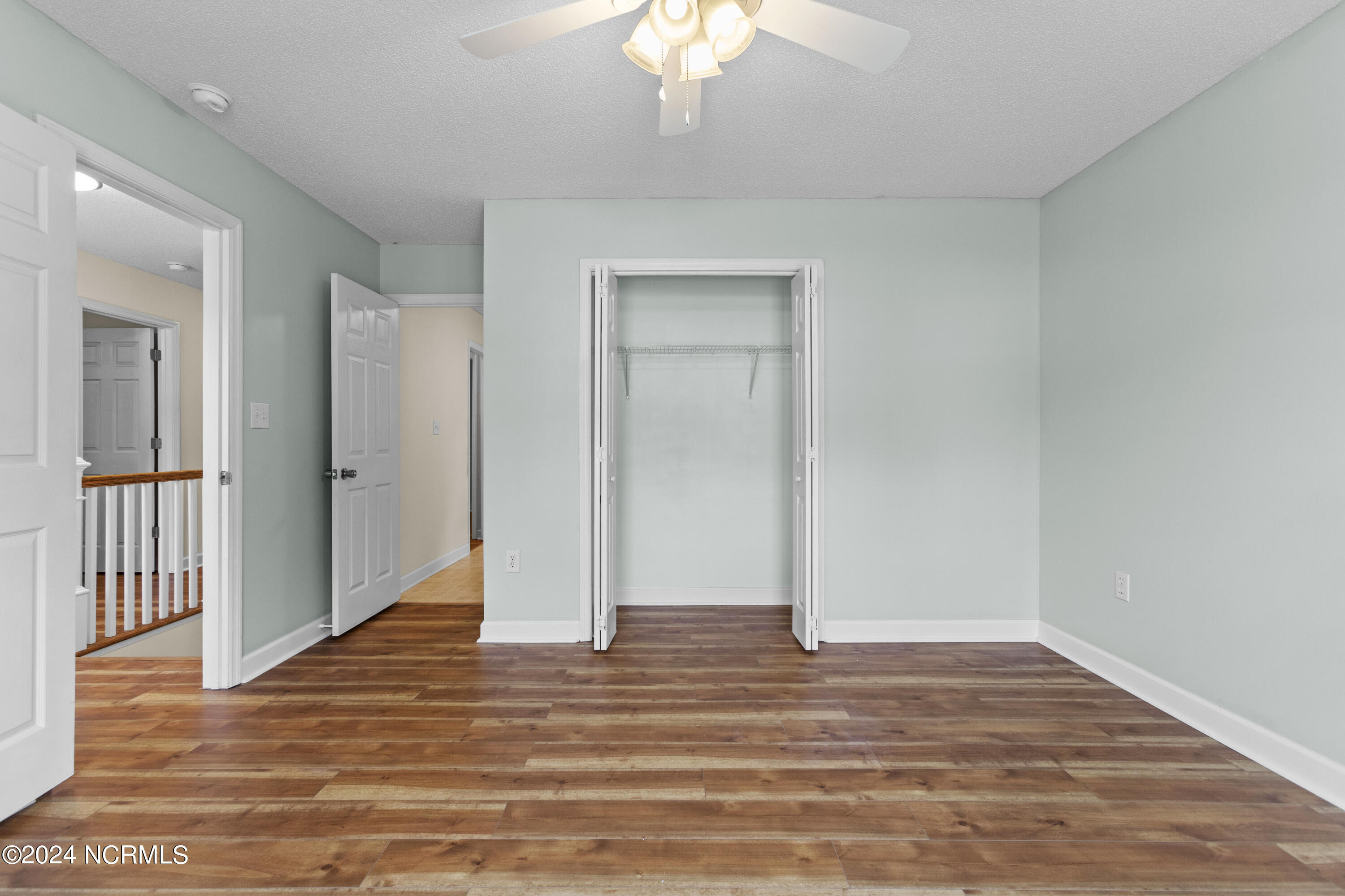 100529706 | Photo 26