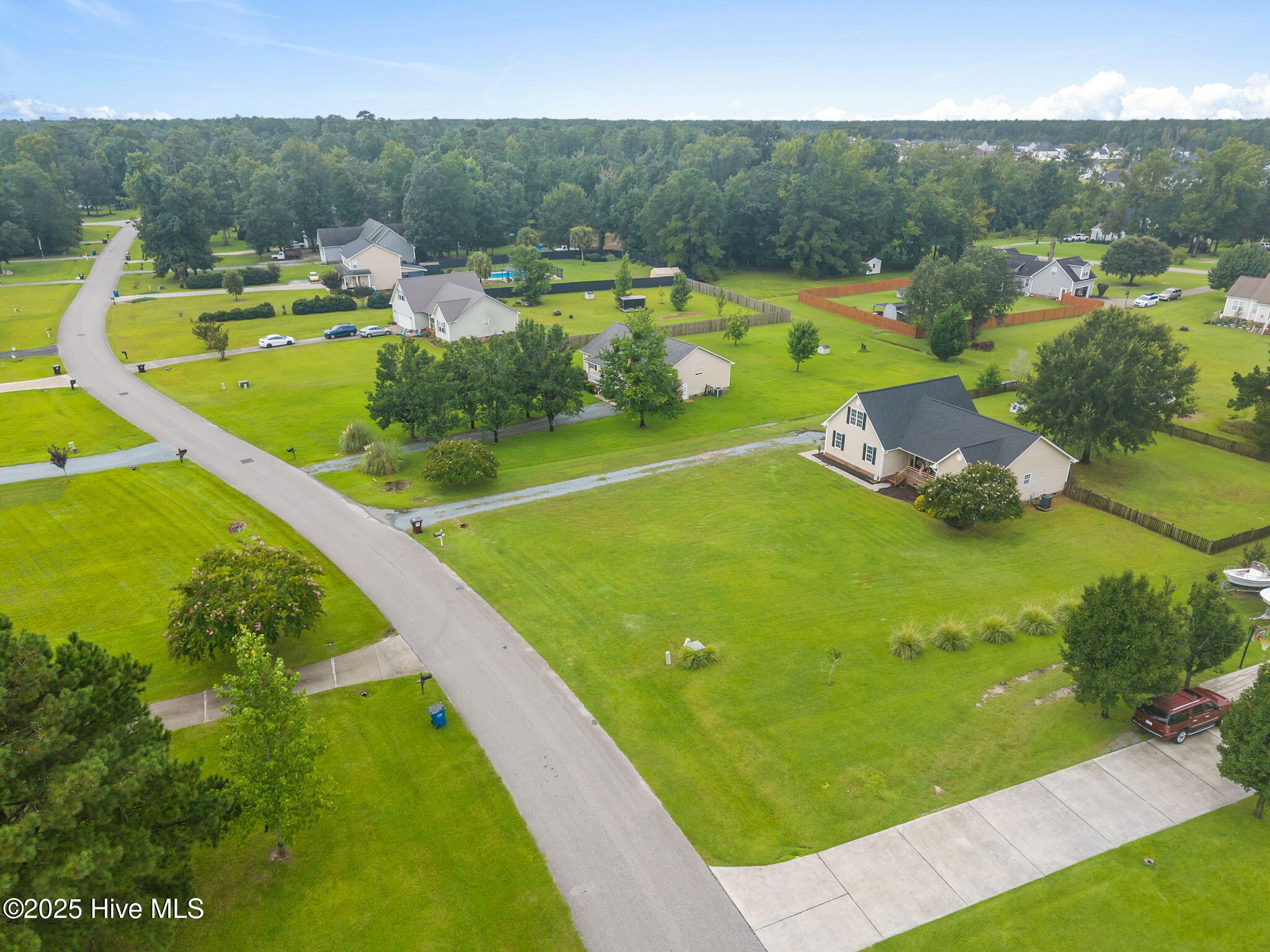 313 Oakmont Drive, Hampstead, NC 28443 – photo 19: 19-web-or-mls-DJI_20250811101626_0210_D