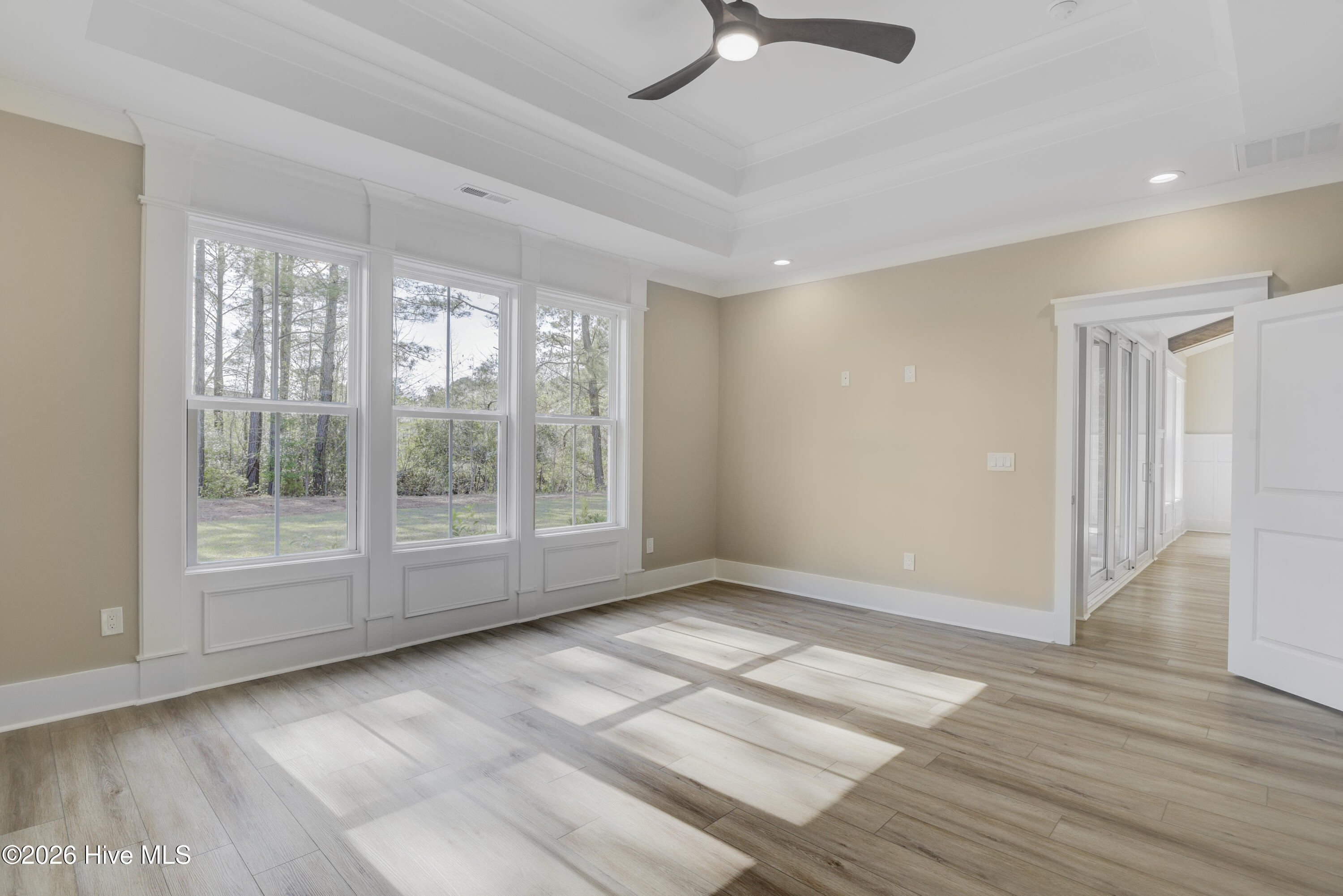 100541947 | Photo 30