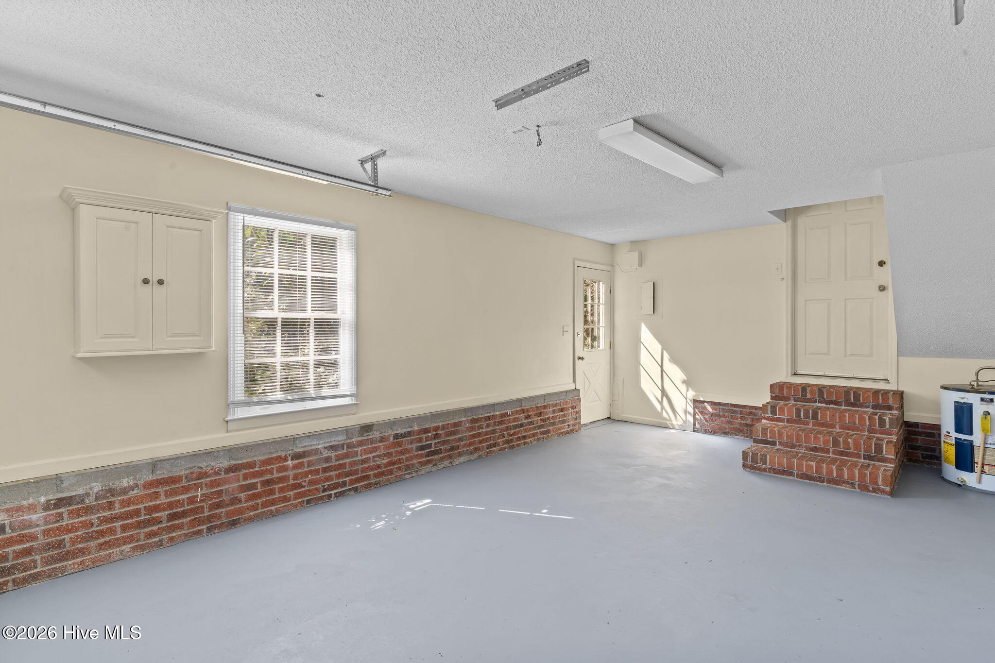 100556740 | Photo 32