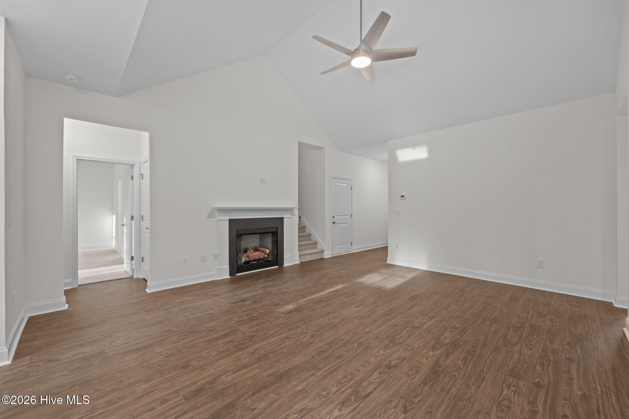 100528605 | Photo 10