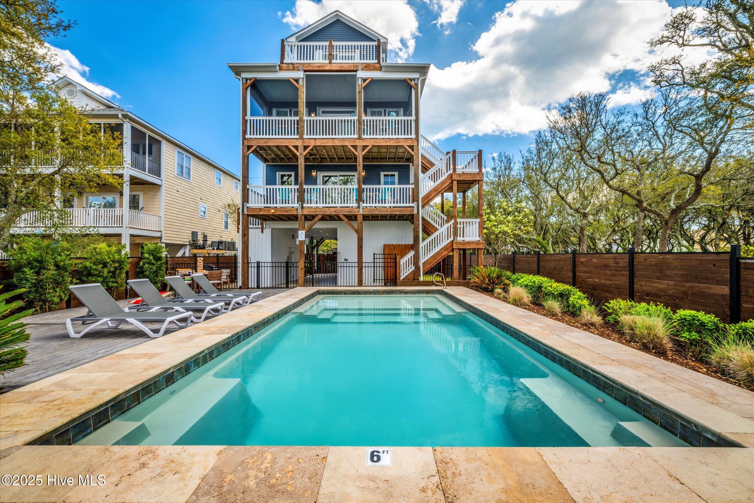 1007 N New River Drive, Surf City, NC 28445 – photo 7: 069-Z8C_3437