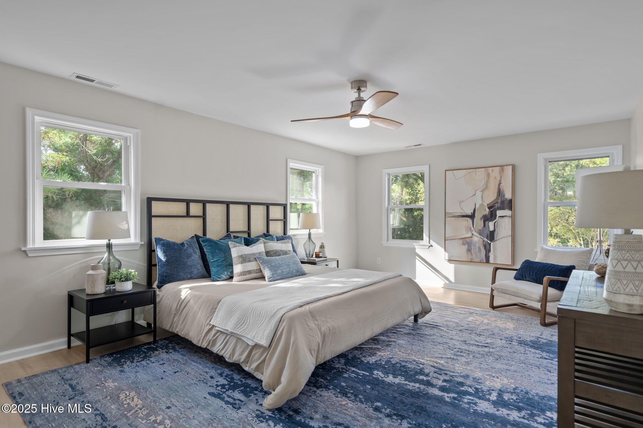 100527627 | Photo 31