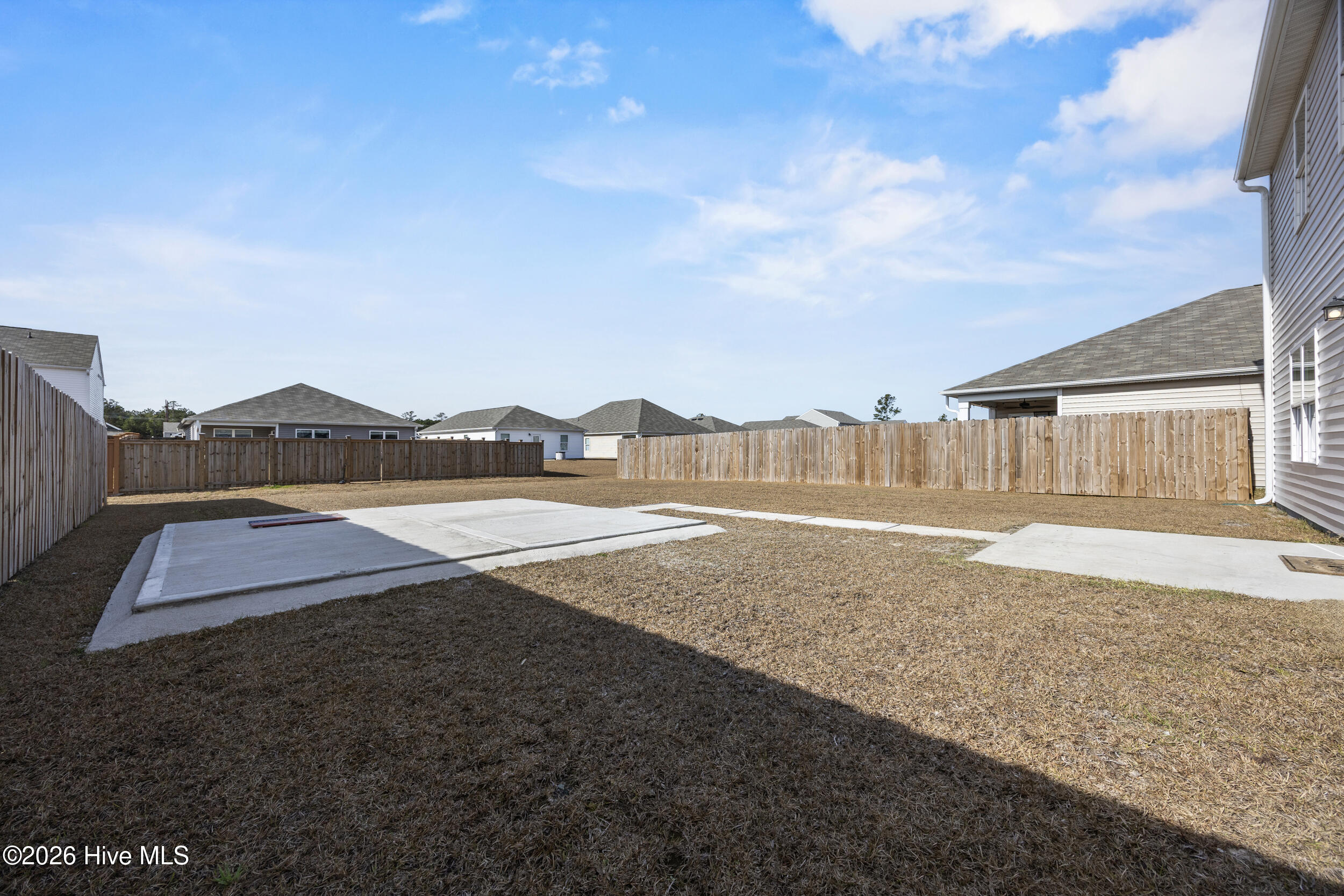 100558909 | Photo 42