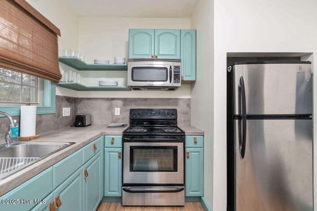 100541868 | Photo 37