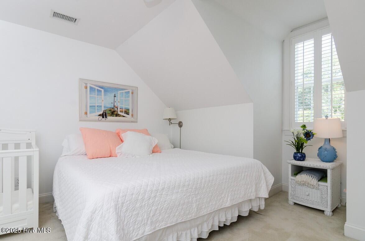 100528608 | Photo 21