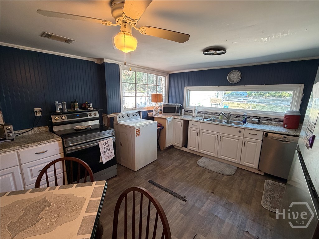 Homes for sale in Savannah, GA | 321 Dennis St, Savannah, GA 31406 | MLS# SA359968