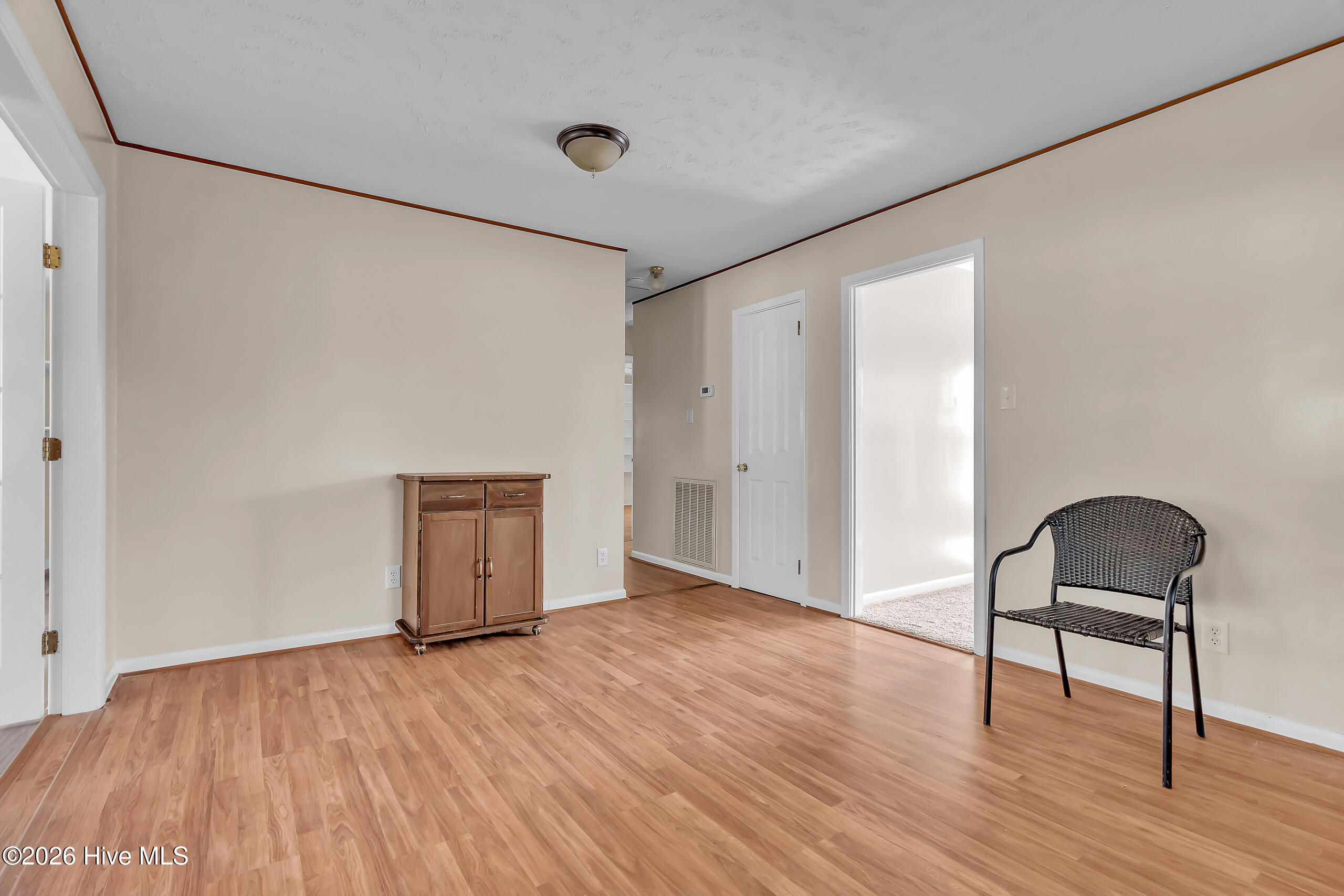 100557888 | Photo 15