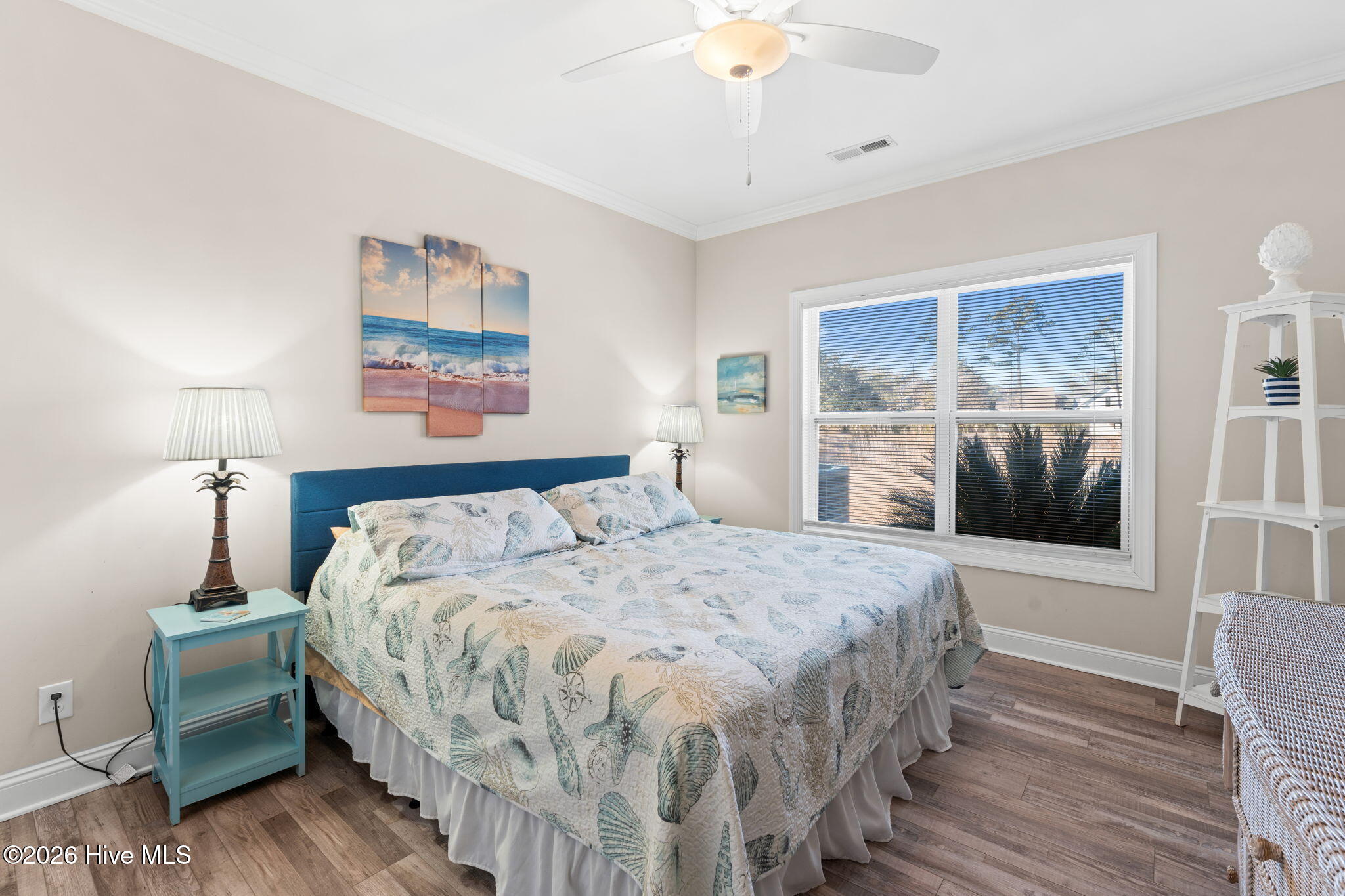 100552561 | Photo 23