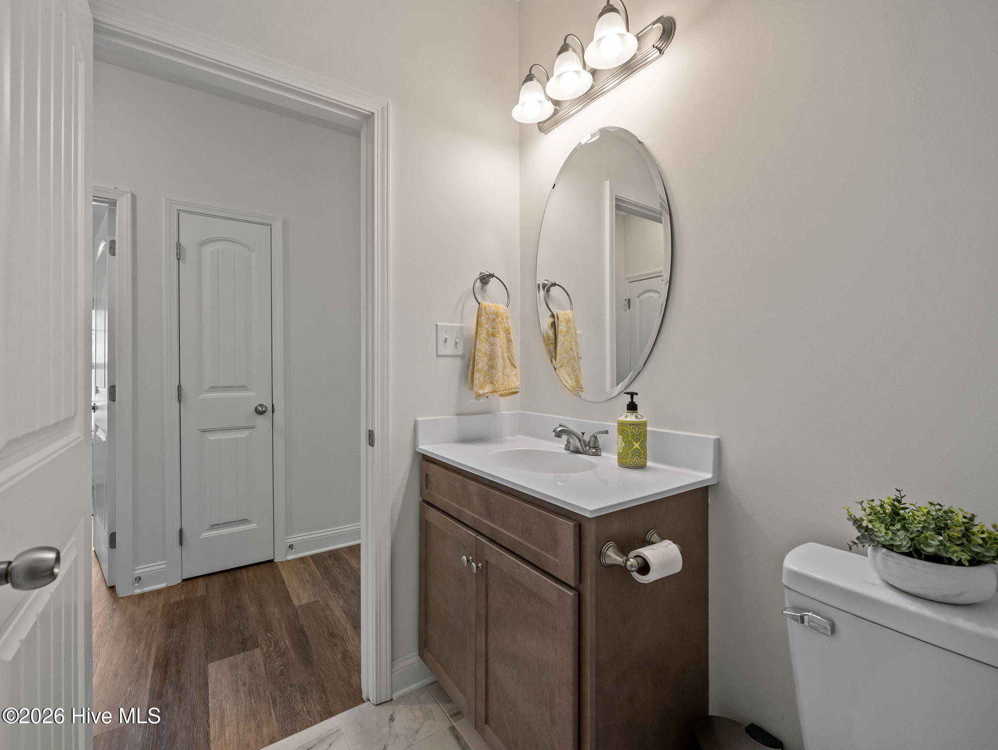 100569274 | Photo 10