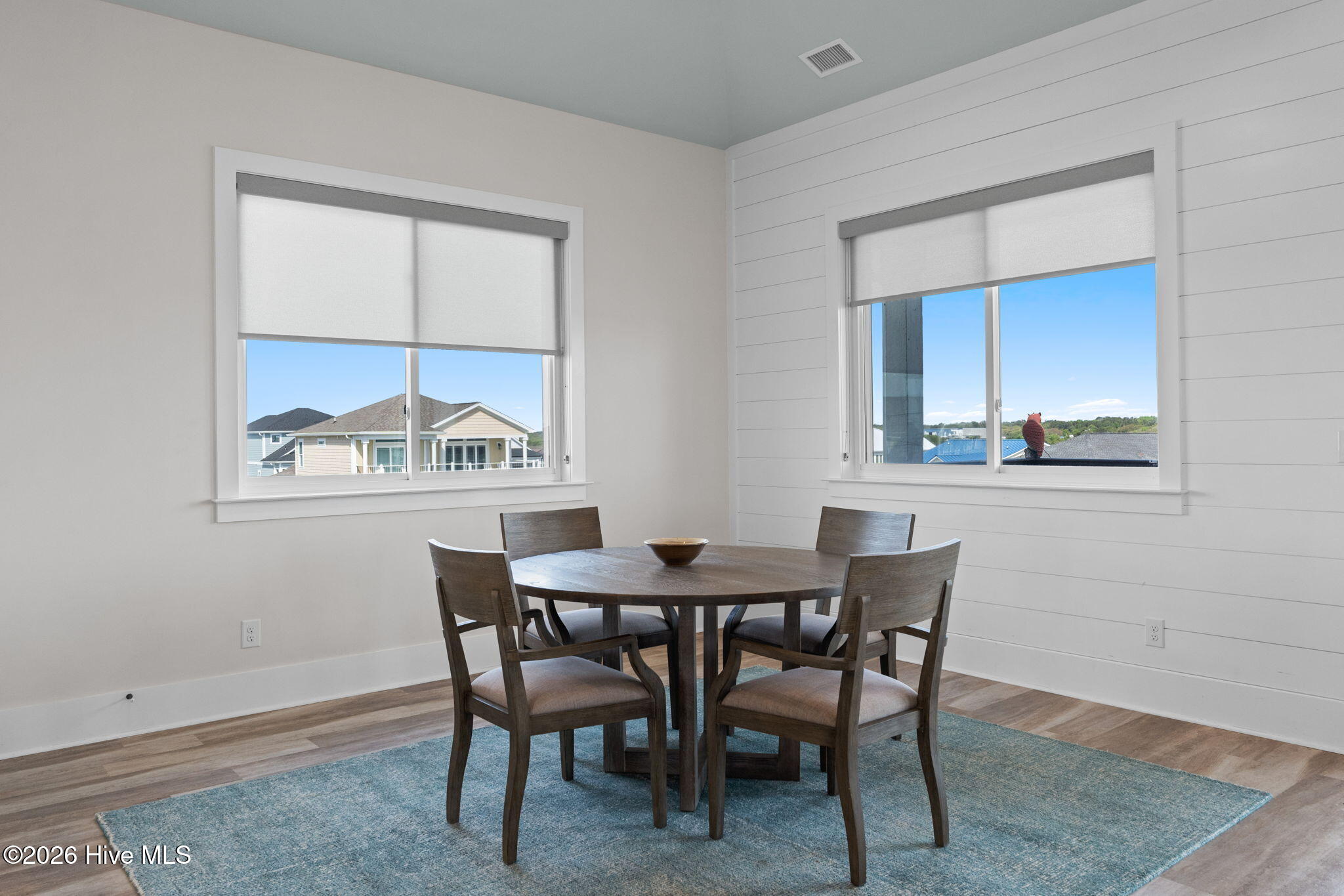 100564964 | Photo 11