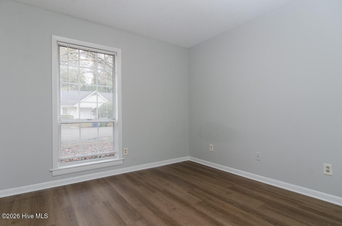 100551557 | Photo 14