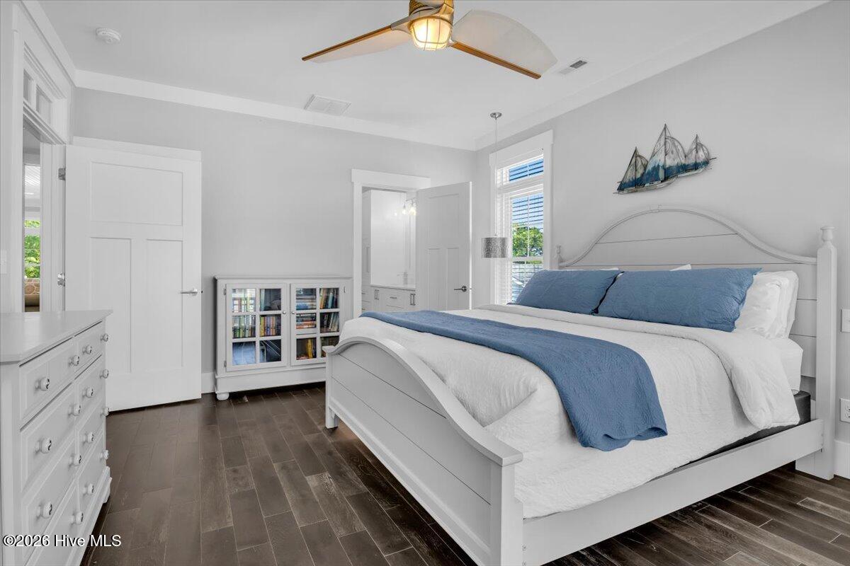 100569217 | Photo 28