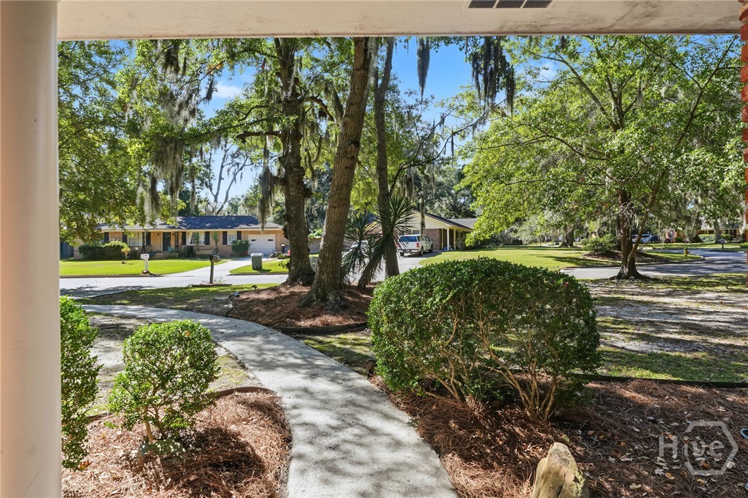 Photo 3 of Single family home for sale at 26 E Stillwood Cir, Savannah, GA 31419 | MLS# SA367176 | Listing updated on 2026-10-28