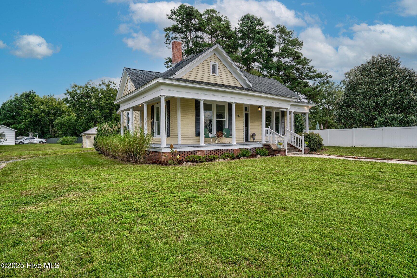 Homes for sale in Lucama, NC | 206 W Blalock Rd, Lucama, NC 27851 | MLS# 100529468