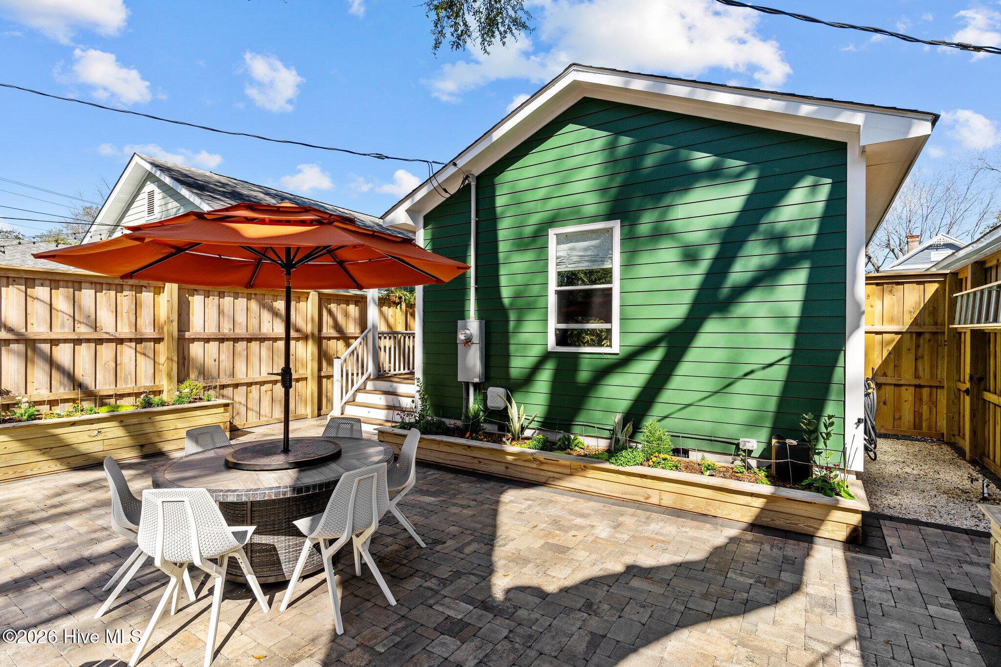 100557813 | Photo 55