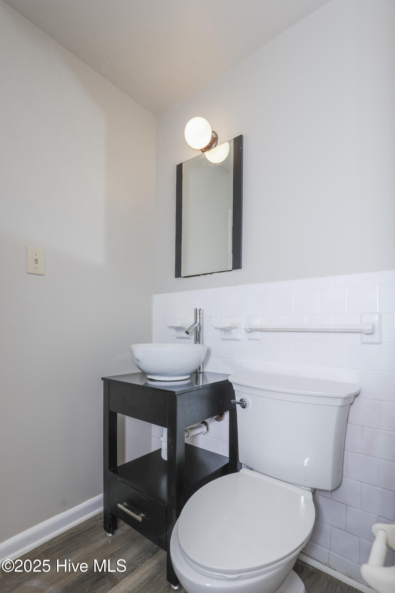 100553205 | Photo 30