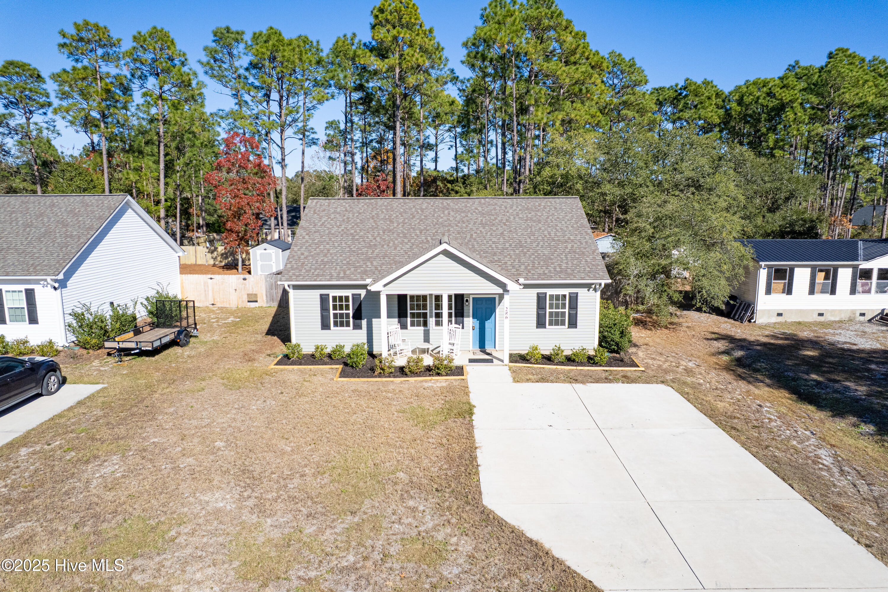 100542272 | Photo 34