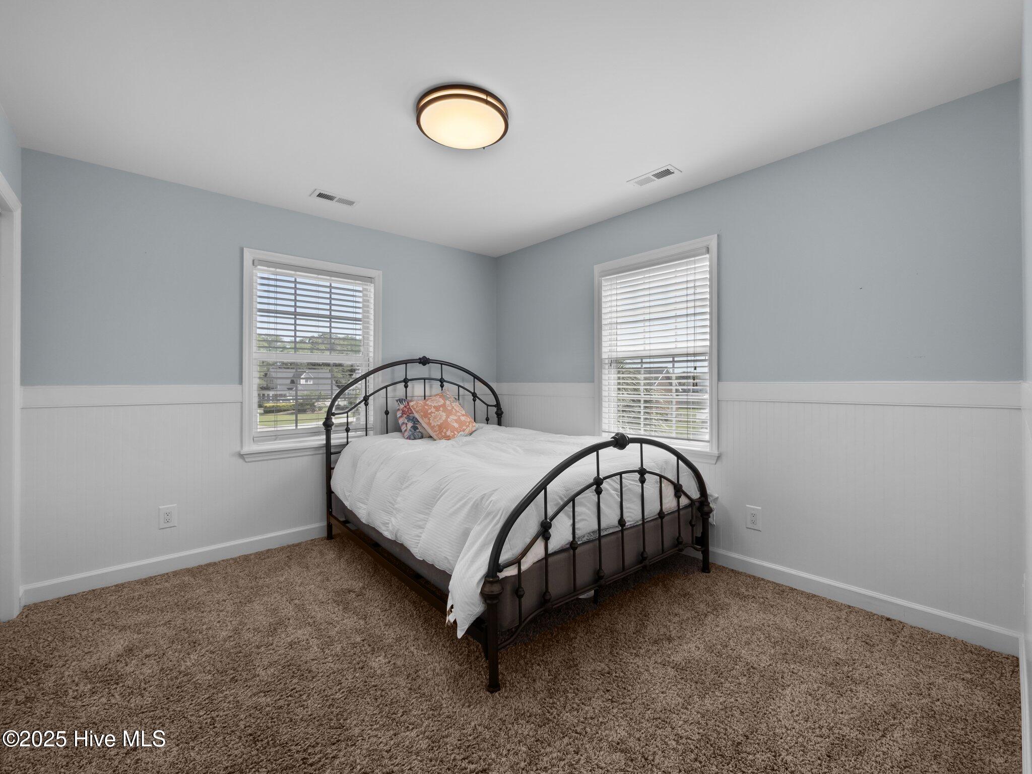 100509024 | Photo 17