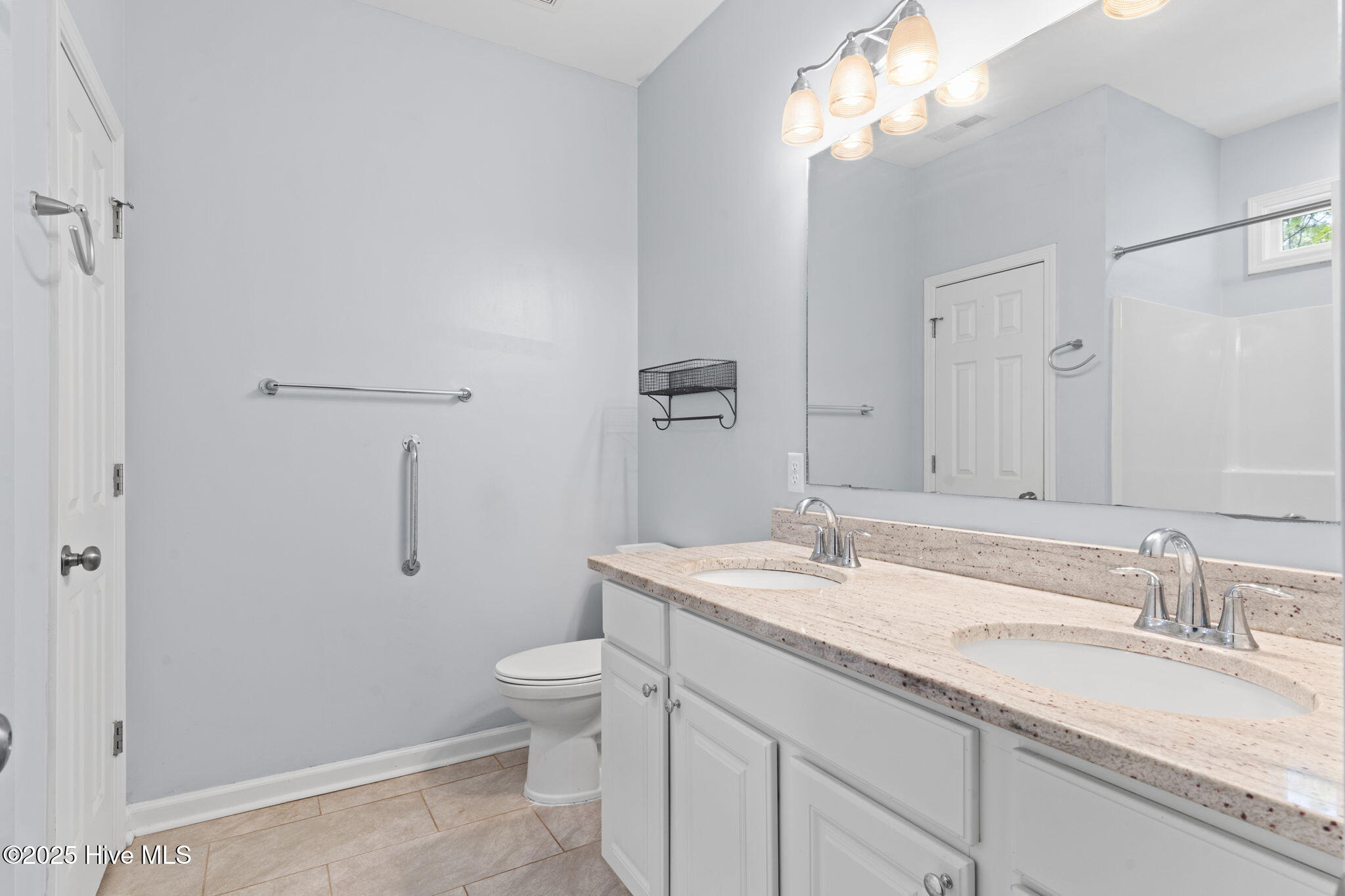 100501996 | Photo 19