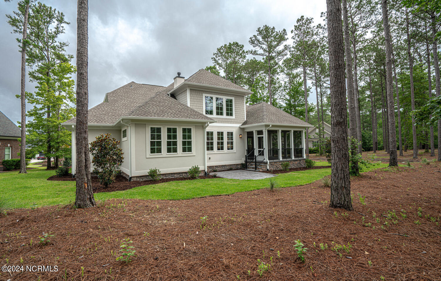 100518368 | Photo 81