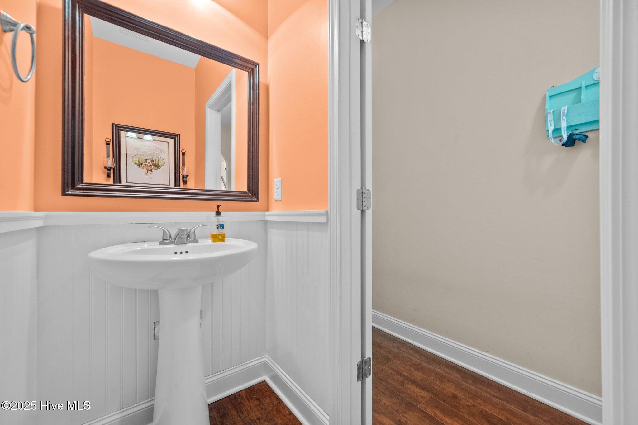 100488790 | Photo 18