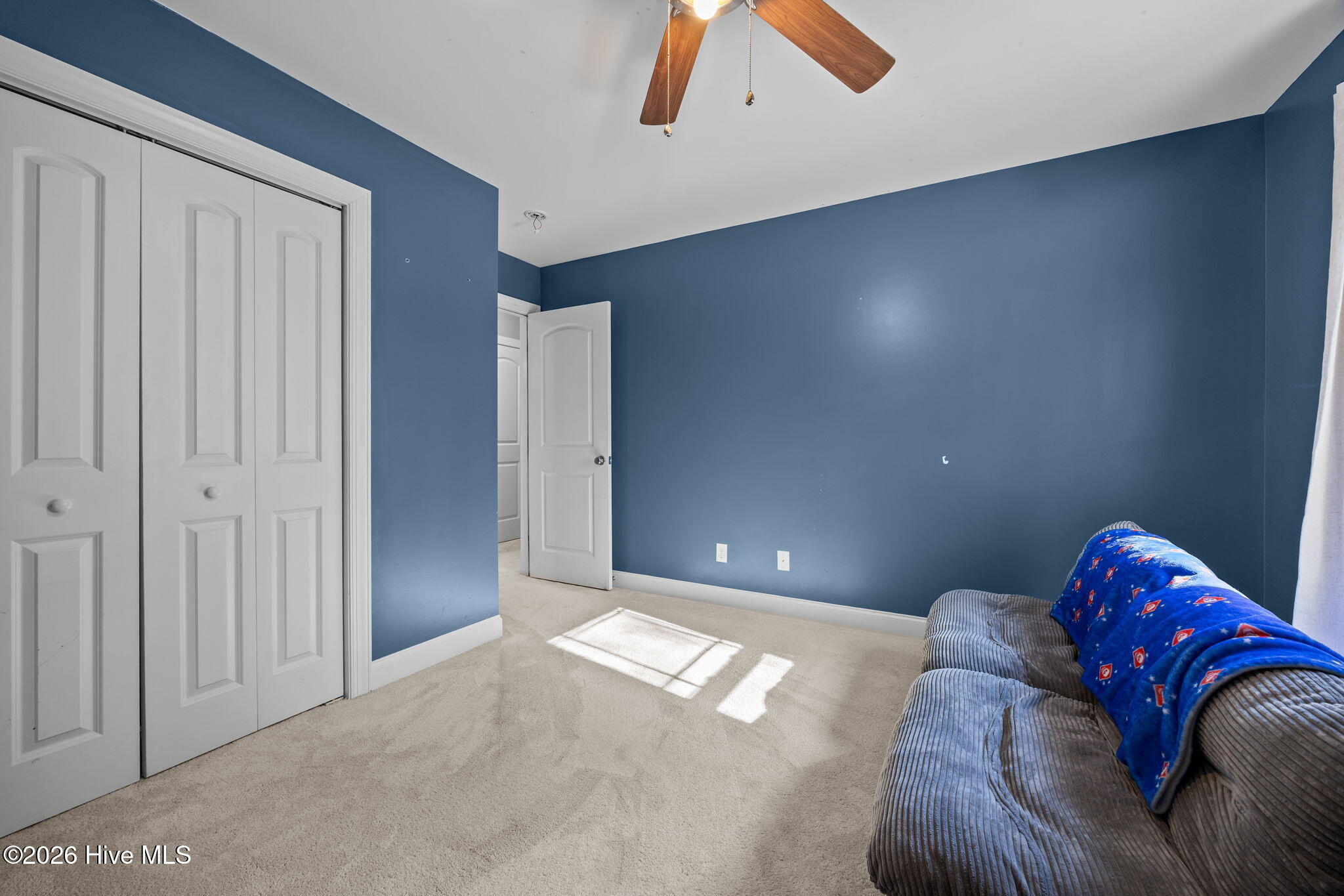 100550598 | Photo 21