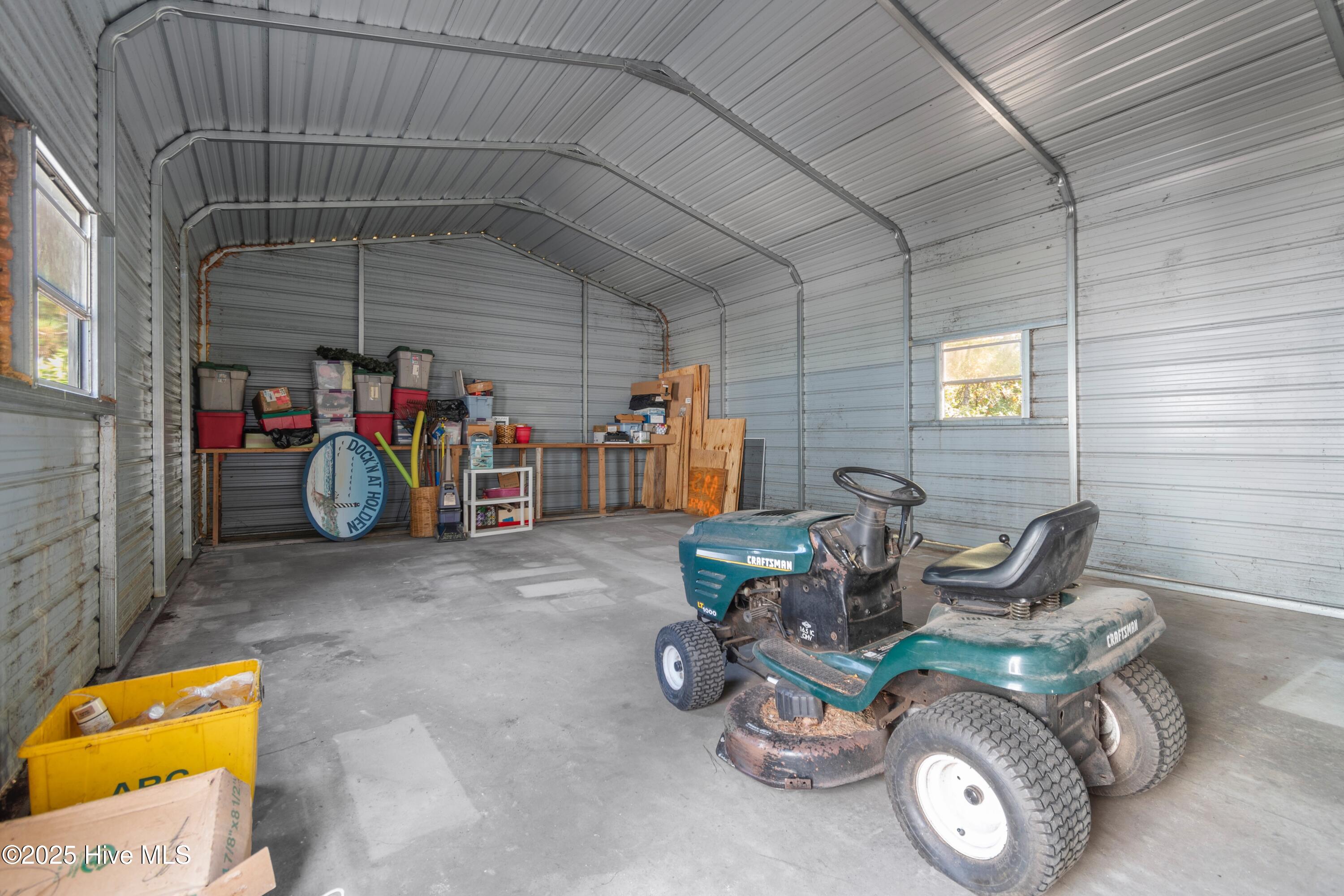 100533822 | Photo 48