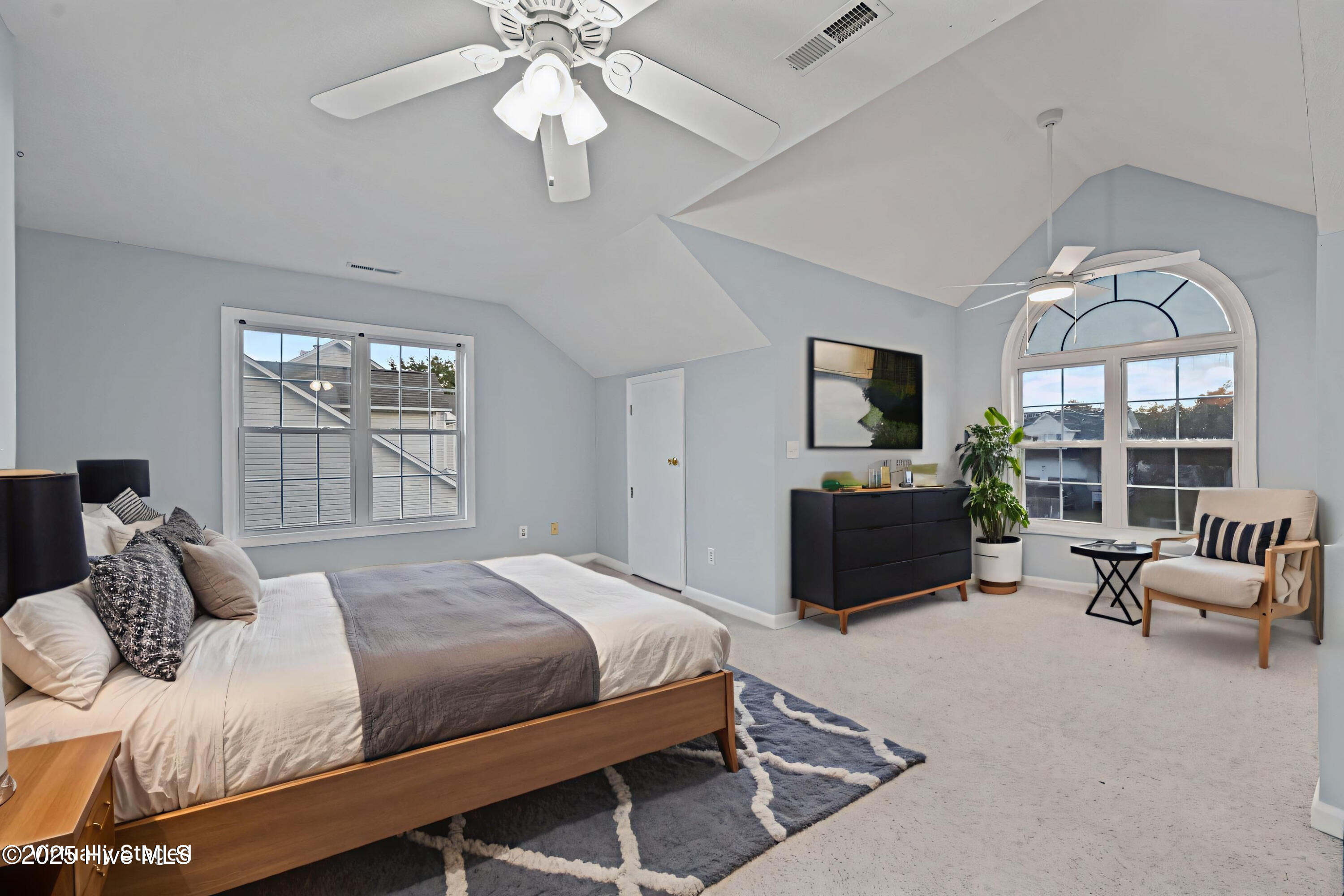 100545429 | Photo 29