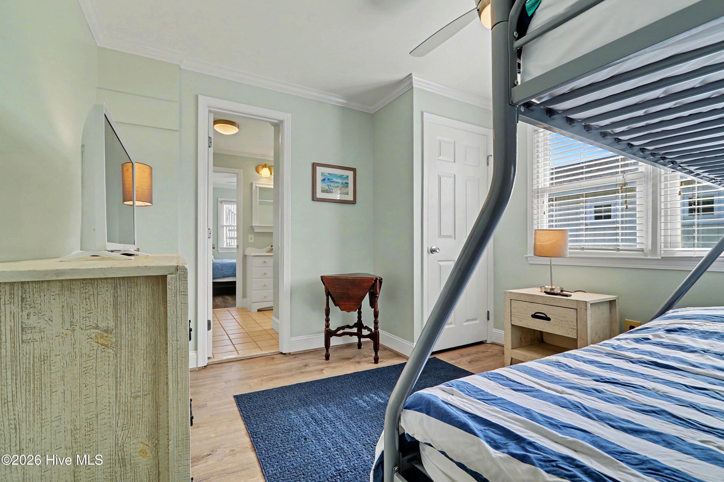 100563218 | Photo 19