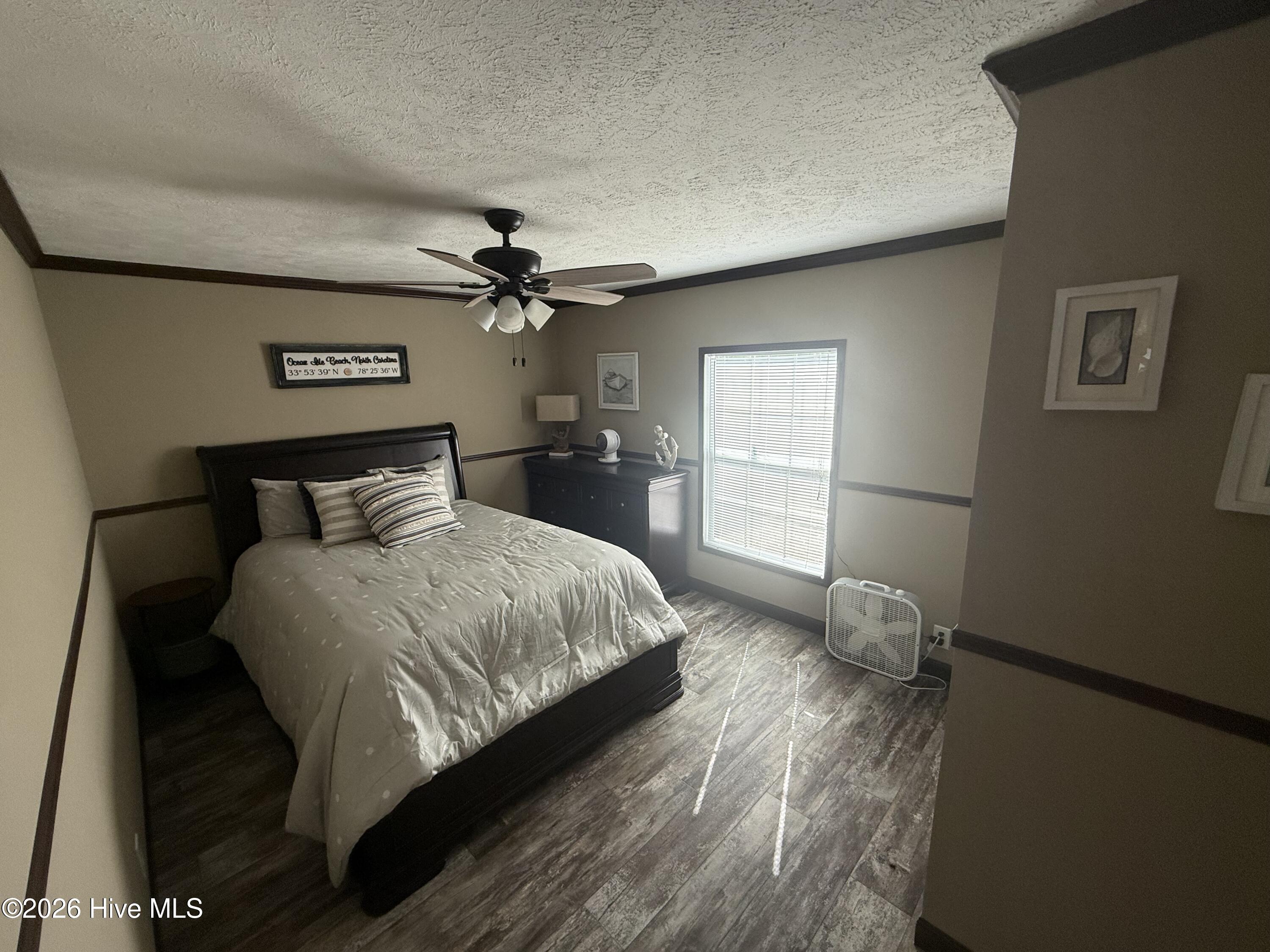 100558789 | Photo 13