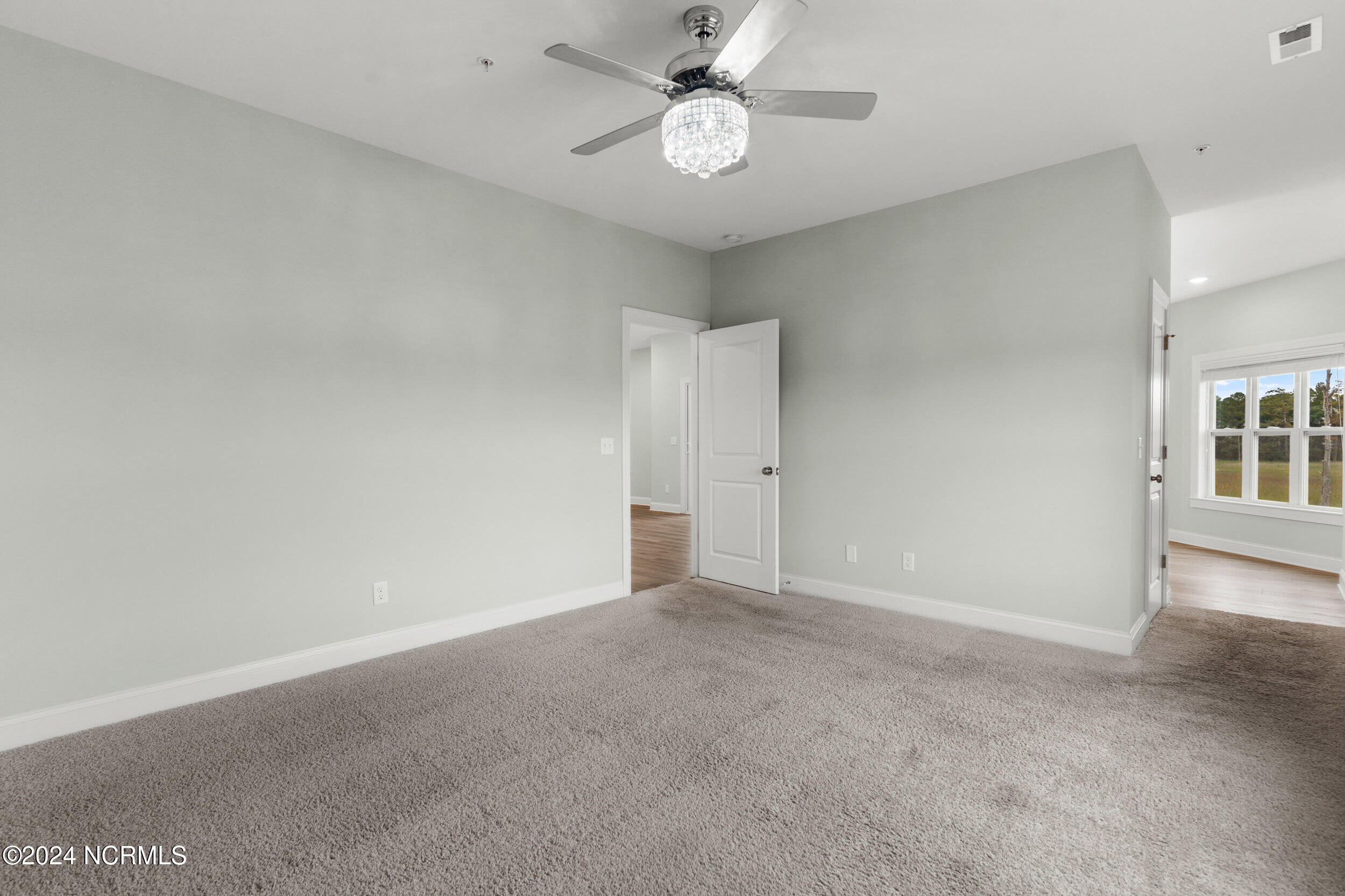 100552066 | Photo 20