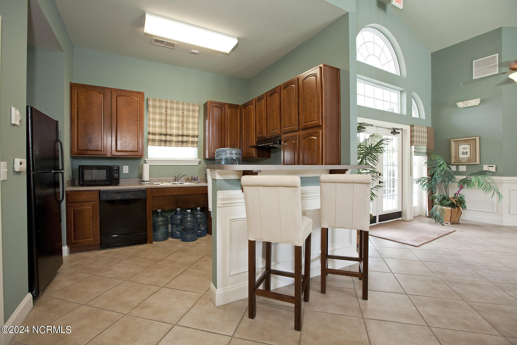 100463737 | Photo 23