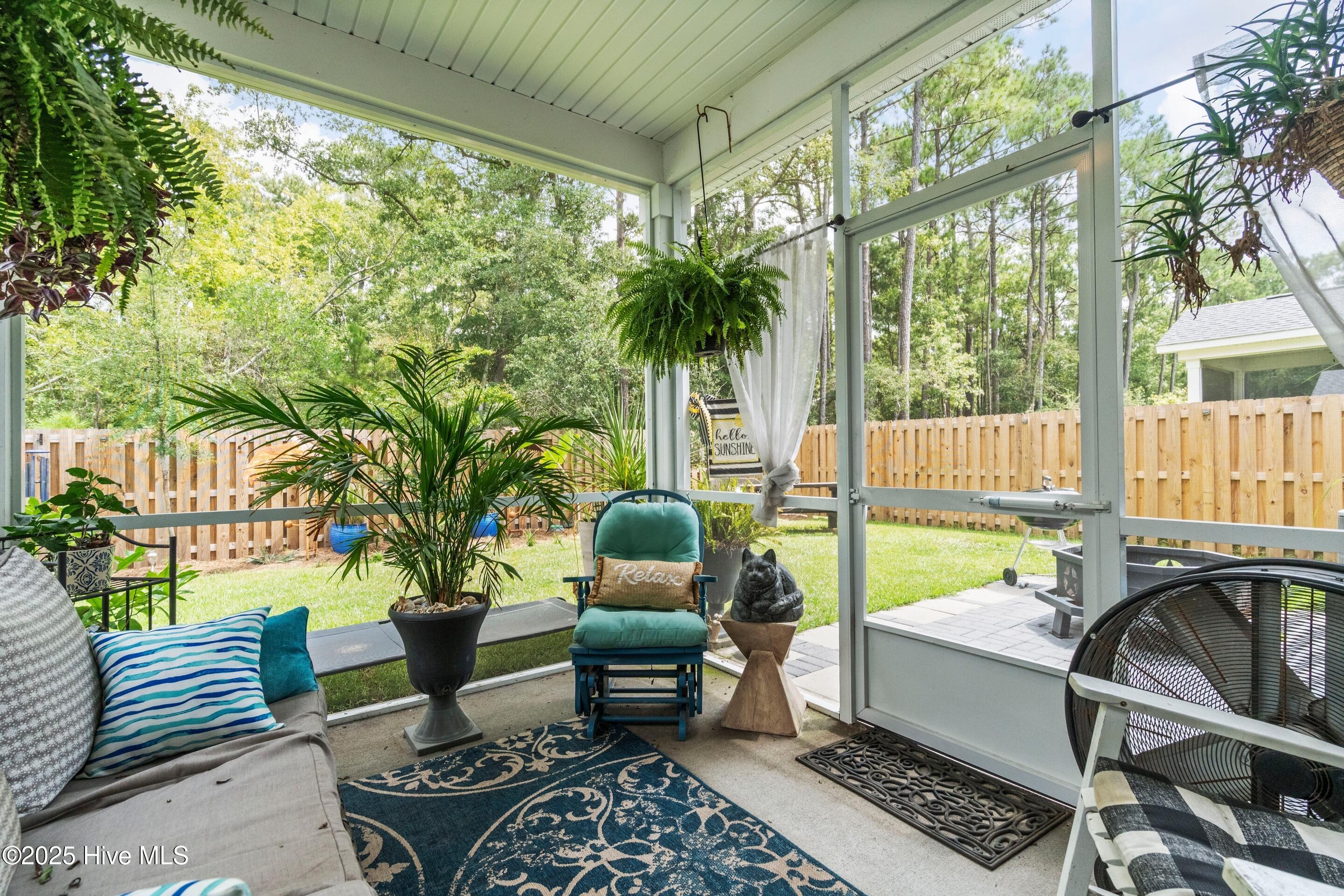 100525956 | Photo 13