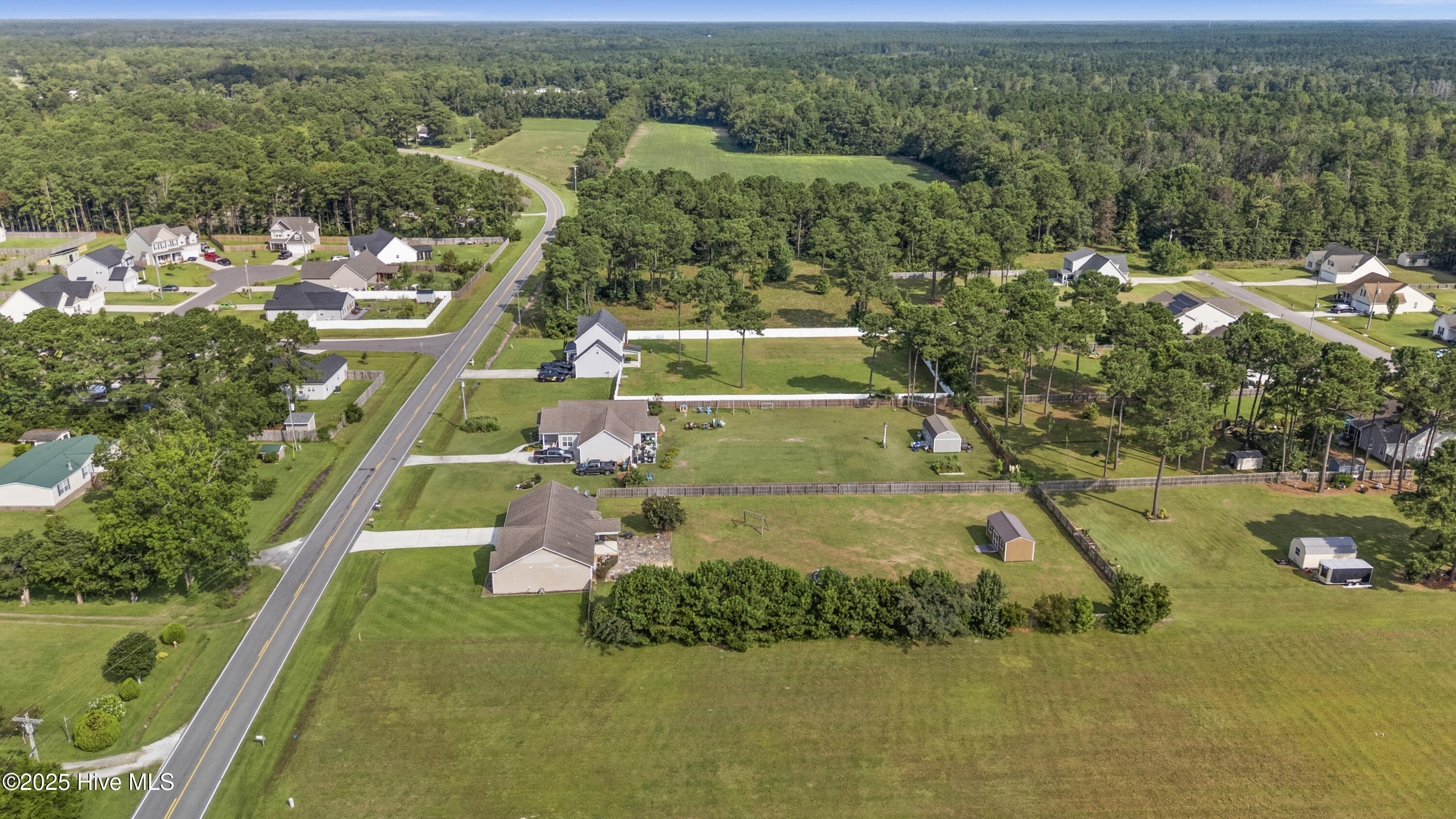 100530056 | Photo 42