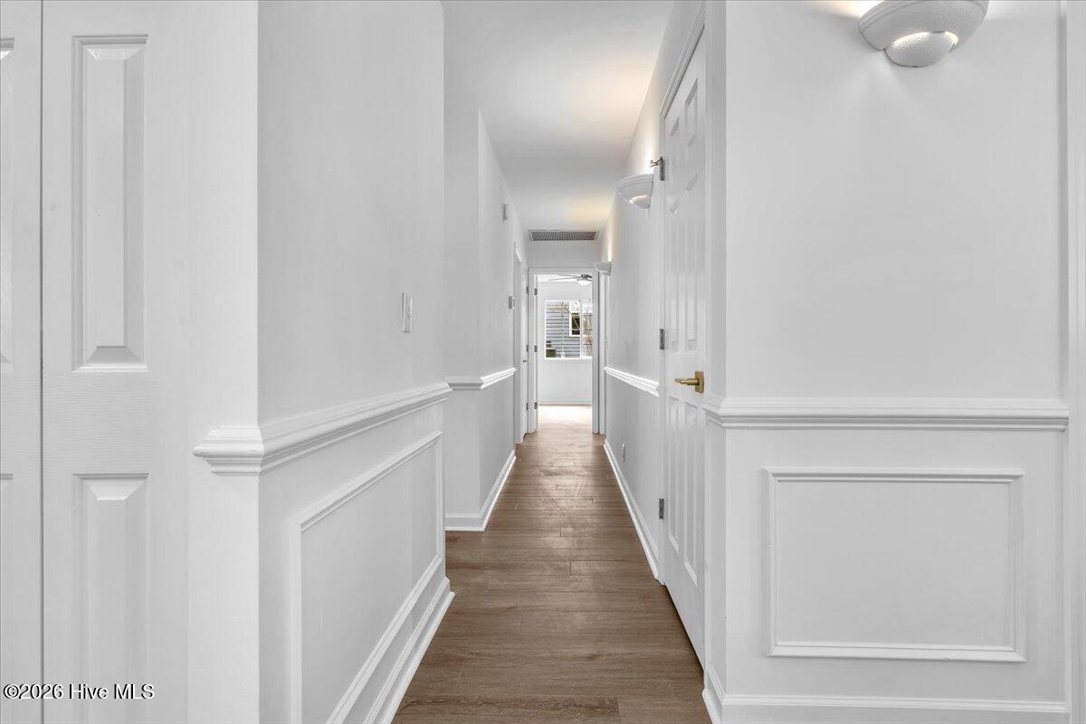 100564620 | Photo 23