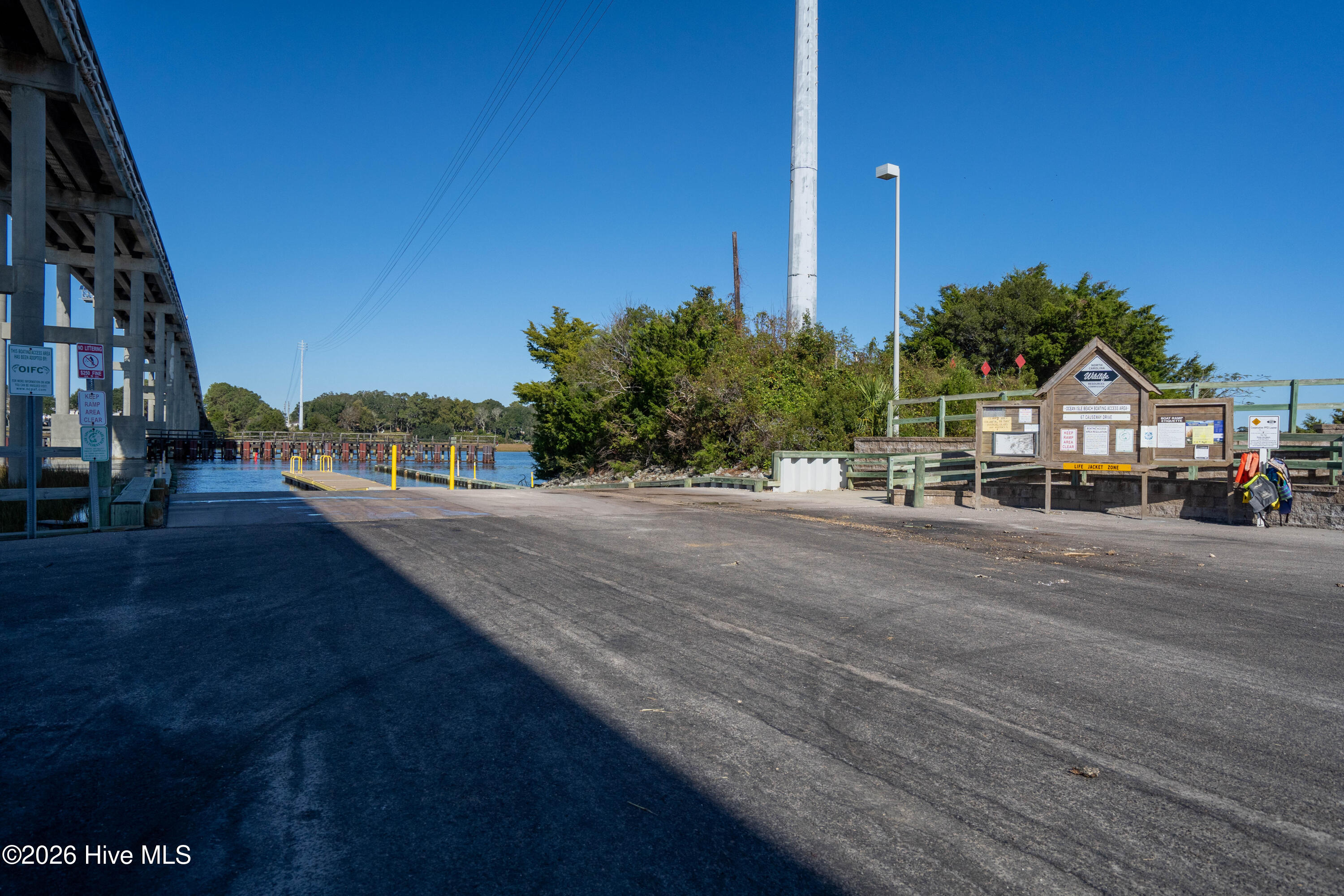 100551504 | Photo 38