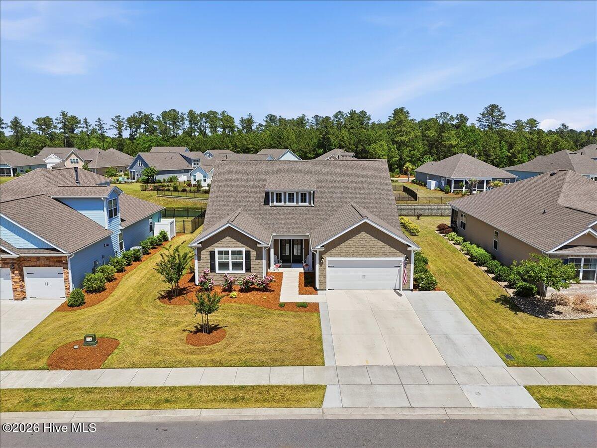 100569276 | Photo 75