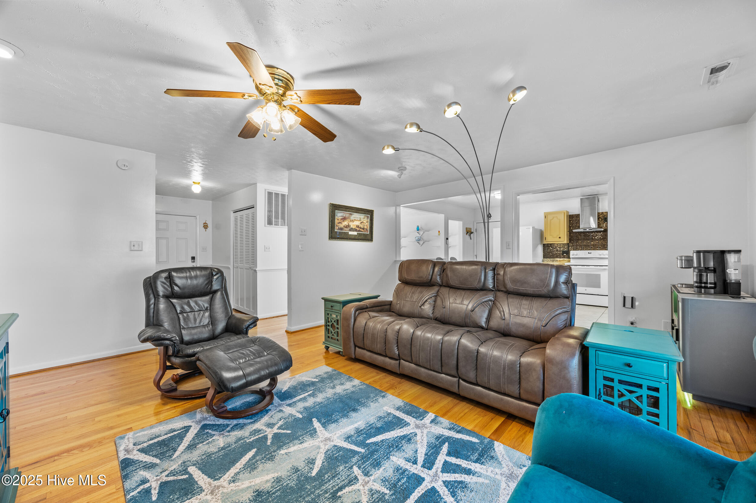 100546474 | Photo 20